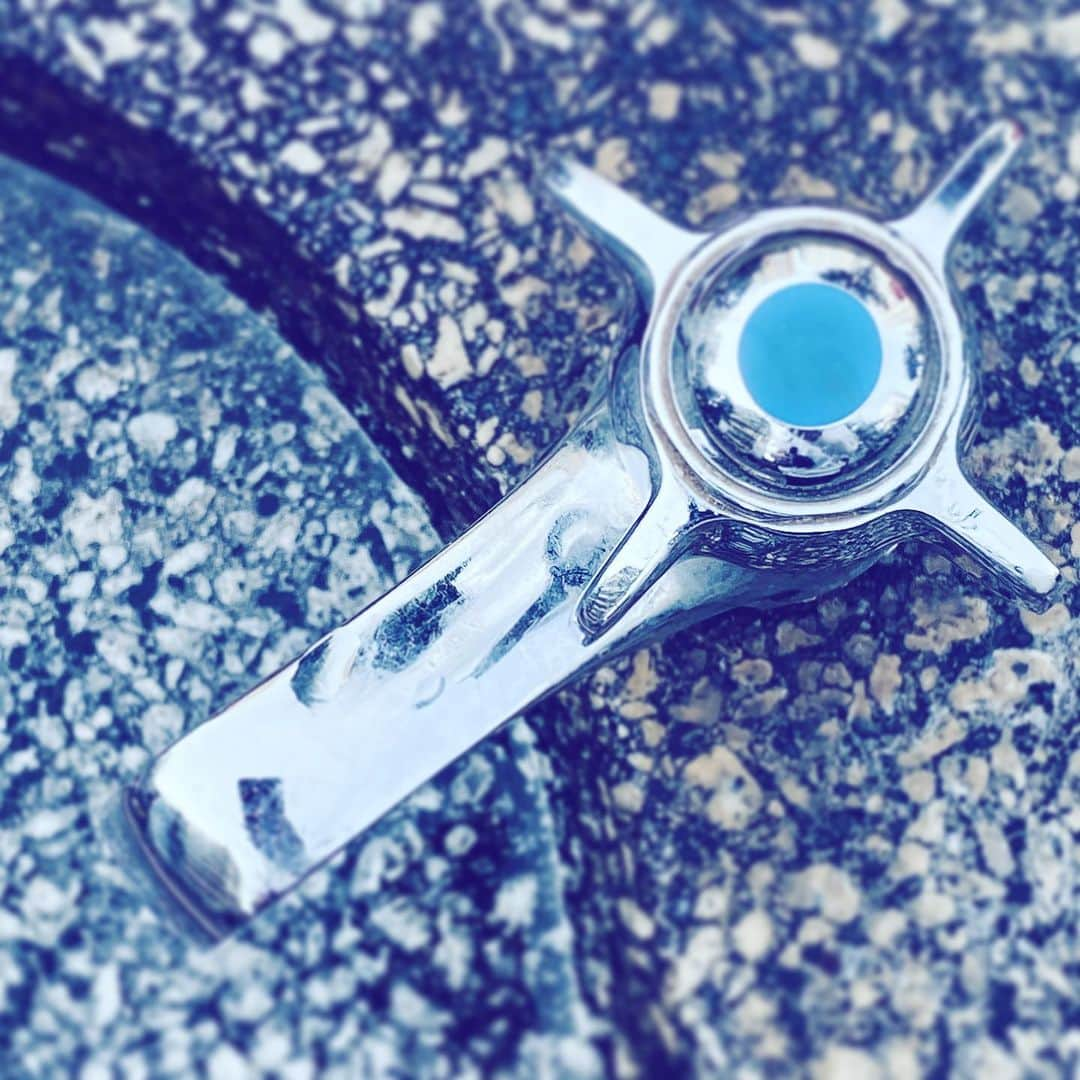 中野敬久さんのインスタグラム写真 - (中野敬久Instagram)「#蛇口 #水道 #tap #tapwater #blue #silver」10月21日 9時49分 - hirohisanakano