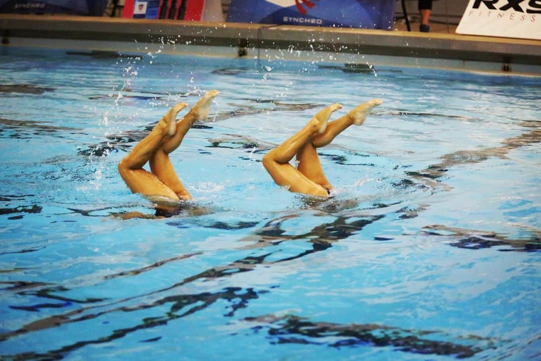 木村真野のインスタグラム：「#mayasaya #ms #m #s #twins #water #artisticswimming #synchro #tupelo #swimmer #duet #goldmedal #thankyou」
