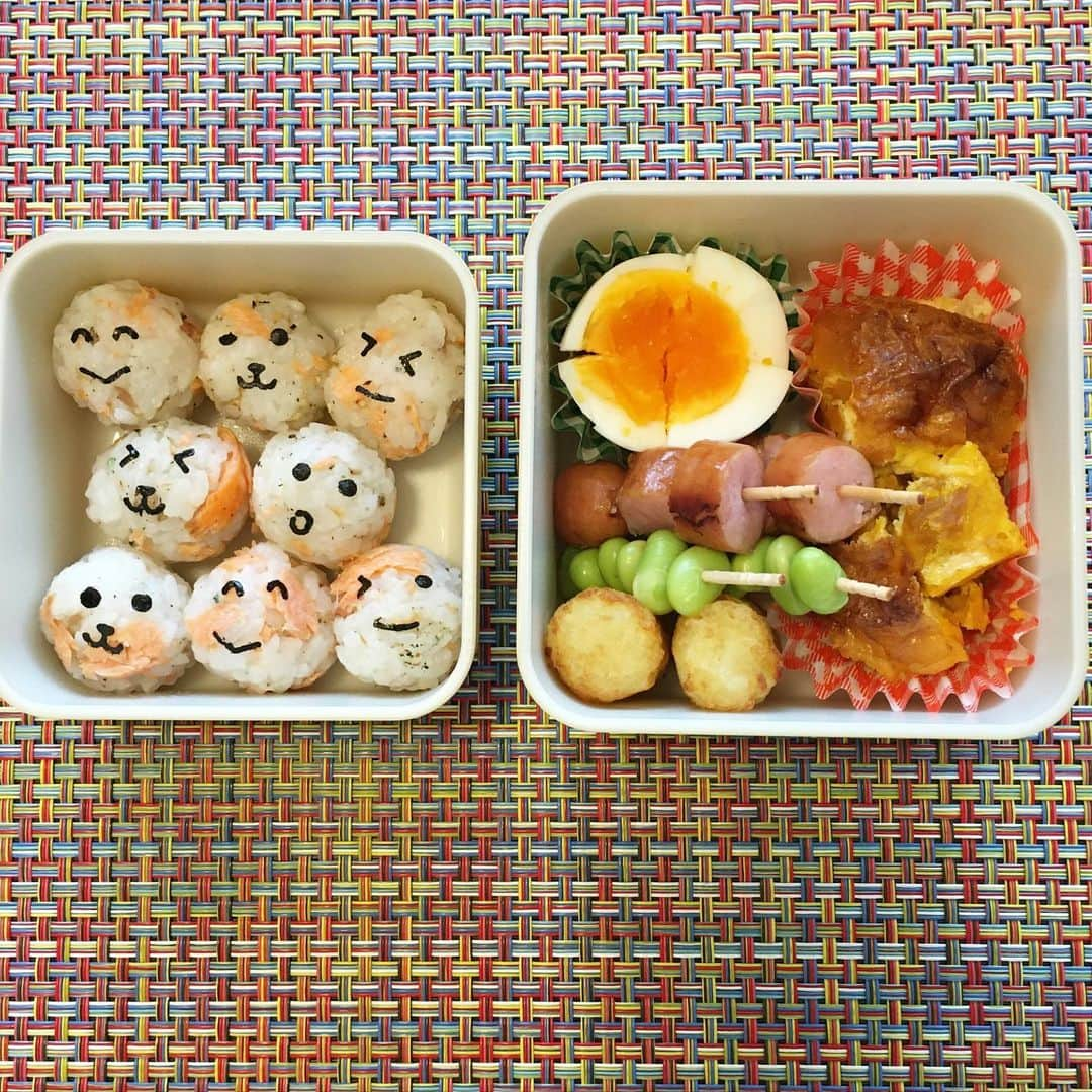 蒲生麻由さんのインスタグラム写真 - (蒲生麻由Instagram)「息子のお弁当🍱﻿ 今日はスクールで﻿ ピクニックらしいので、﻿ 食べやすい仕様に❣️﻿ ﻿ 緑色の物を食べないから﻿ 基本茶色いお弁当になりがちだけど、﻿ 唯一食べてくれる枝豆で見栄え⤴︎💦﻿ ﻿  #2歳8ヶ月 #お弁当 #mamalife﻿ #海苔アート﻿ #息子の為に母ちゃん早起きして頑張った ﻿ #なのに... ﻿ #弁当箱入ったバックを振り回す息子 ﻿ #結果グチャグチャになる #母ちゃん悲しい﻿ #怒ってもイマイチ伝わらない ﻿ #怒り心頭💢#ヤンチャ坊主 #男の子ママ﻿ #ハルヒロ弁当﻿ ﻿」10月21日 11時14分 - mayugamo_lamana