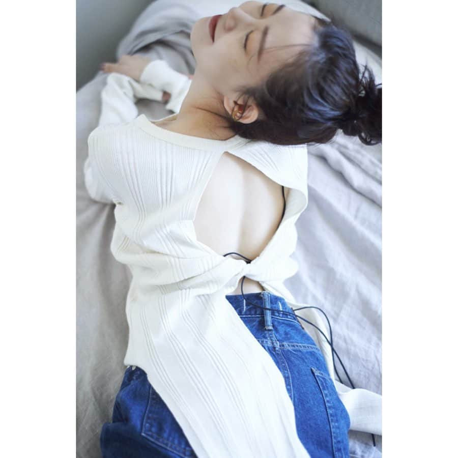 渡辺美優紀さんのインスタグラム写真 - (渡辺美優紀Instagram)「. 「SPRiNG」12月号で、 ランジェリー特集で撮影していただきました🧡　 10/23発売です！！ 大人っぽくハンサムな撮影で、とっても楽しかったです🧔🏻！ 素敵に撮っていただきました📷アナザーカットを頂いたのでおいていきます。。🌷❤︎ とってもナチュラルでおしゃれなランジェリーがたくさんでした🥨 素敵だった。。🍀 みなさんぜひチェックしてください💝 @spring_tkj . #1枚目のボディースーツの色違いプレゼントしていただいた #めちゃ嬉しい♡ #ランジェリー #下着 #fashion」10月21日 11時47分 - miyukichan919