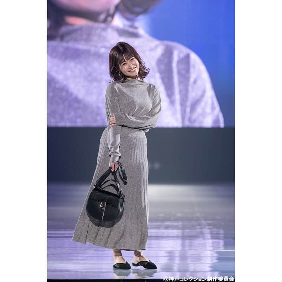 神戸コレクションさんのインスタグラム写真 - (神戸コレクションInstagram)「. . . 神戸コレクション 2019 AUTUMN/WINTER -ガールズフェスティバル- OFFICIAL PHOTO . ▽BRAND▽ VICKY(@vicky___official) . ▽MODEL▽ #朝比奈彩 #舞川あいく #佐原モニカ #林田真尋 #朝長美桜 #HKT48 . #kobecollection #神戸コレクション #kobecollection_official #神戸コレクション公式 #神コレ #2019aw #神戸コレクション2019aw #ガールズフェスティバル #fashionshow #fashion #model #brand #styling  #VICKY」10月21日 12時45分 - kobe_collection