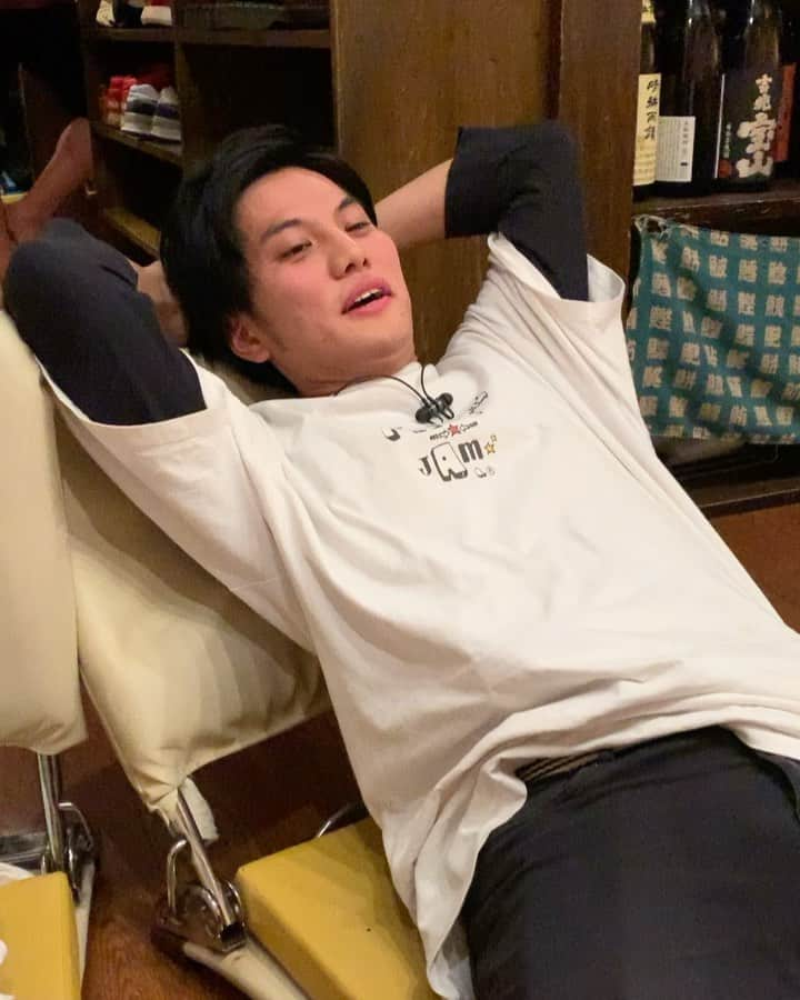 里龍之介のインスタグラム：「瀬尾という男  #ザ・シーツ #瀬尾 #変」