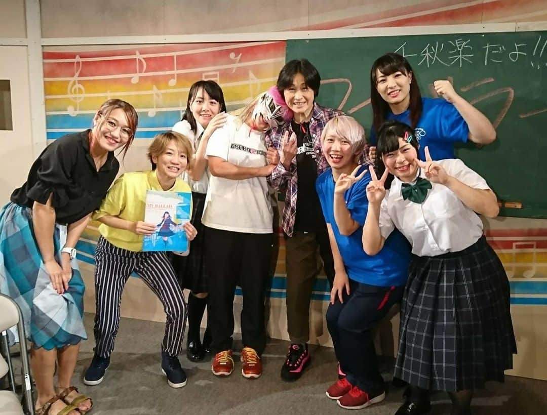 朱里さんのインスタグラム写真 - (朱里Instagram)「元女子プロレスラーの　#山田敏代　さんも観に来られてました😊ありがとうございました🤩  #stage #水色革命　#マイバラード　#舞台　#actress #actor #acting」10月21日 13時53分 - syuri_official