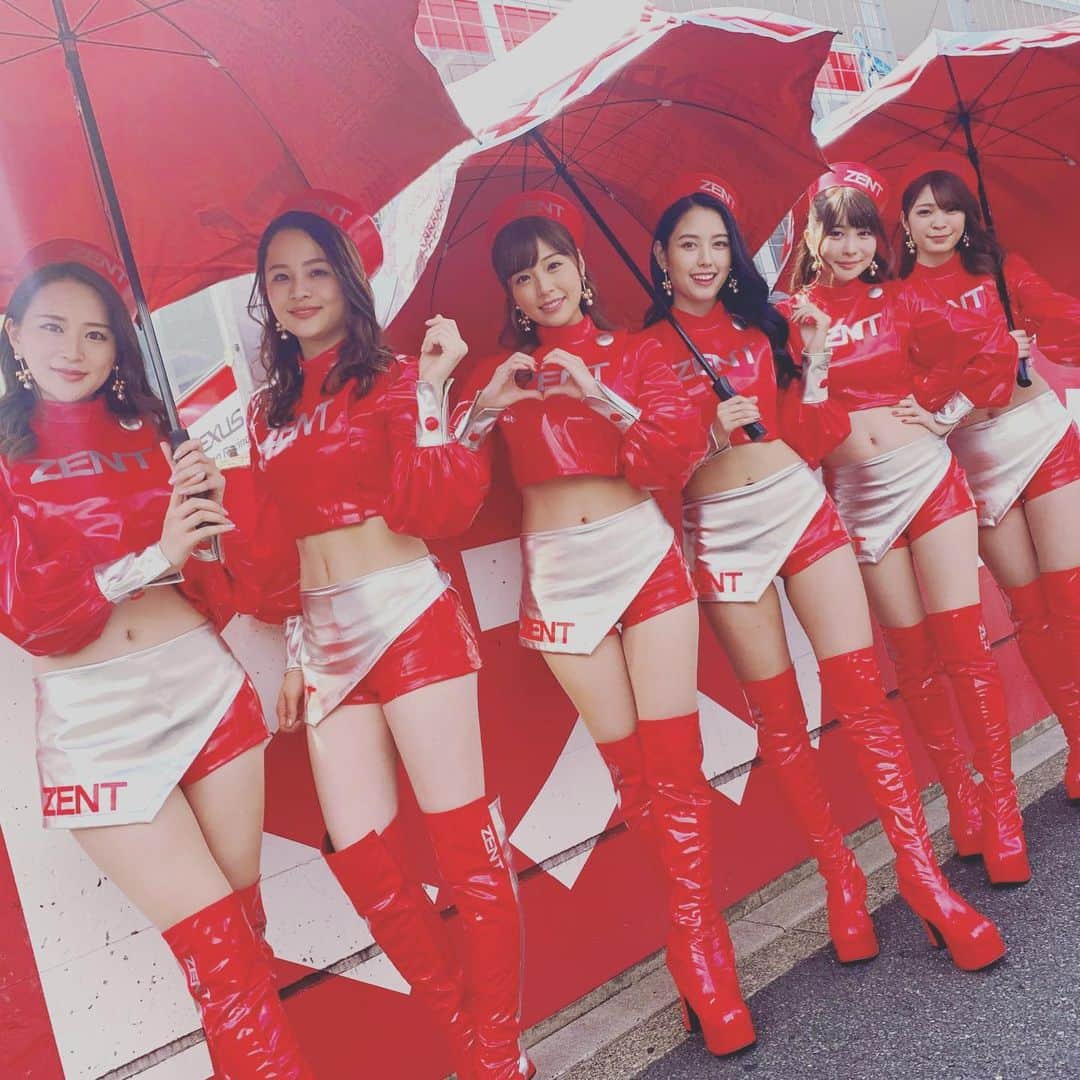 のインスタグラム：「2020年SUPER GTシリーズ 善都レースクイーンユニット『ZENTsweeties2020』のオーディションを開催致します！ つきましては、下記をご確認のうえ、皆様方のご応募をお待ちしております😊✨ 【応募締切】 2019年11月5日(火) オーディション日（予定） ・東京会場　2019年11月13日(水) 15時～ ・名古屋会場　2019年11月19日(火) ※時間調整中 【選考方法】 一次書類審査通過者のみ、オーディション会場のご連絡を差し上げます。 【金額】 経歴などを考慮し、ご相談のうえで決定 応募方法  以下の必要事項を記入のうえ、メールにてご応募をお願いいたします。 ・お名前 ・ご住所 ・お電話番号 ・生年月日 ・身長 ・体重 ・スリーサイズ ・オーディション希望会場 ・Twitterアカウント ・フォロワー数 ・Instagramアカウント ・フォロワー数 ・写真2枚（全身、バストアップ）  送り先 info@zent-sweeties.jp ※件名に『ZENTsweeties2020 オーディション』と記載をお願いします。  #zentsweeties #オーディション情報 #supergt #レースクイーン」