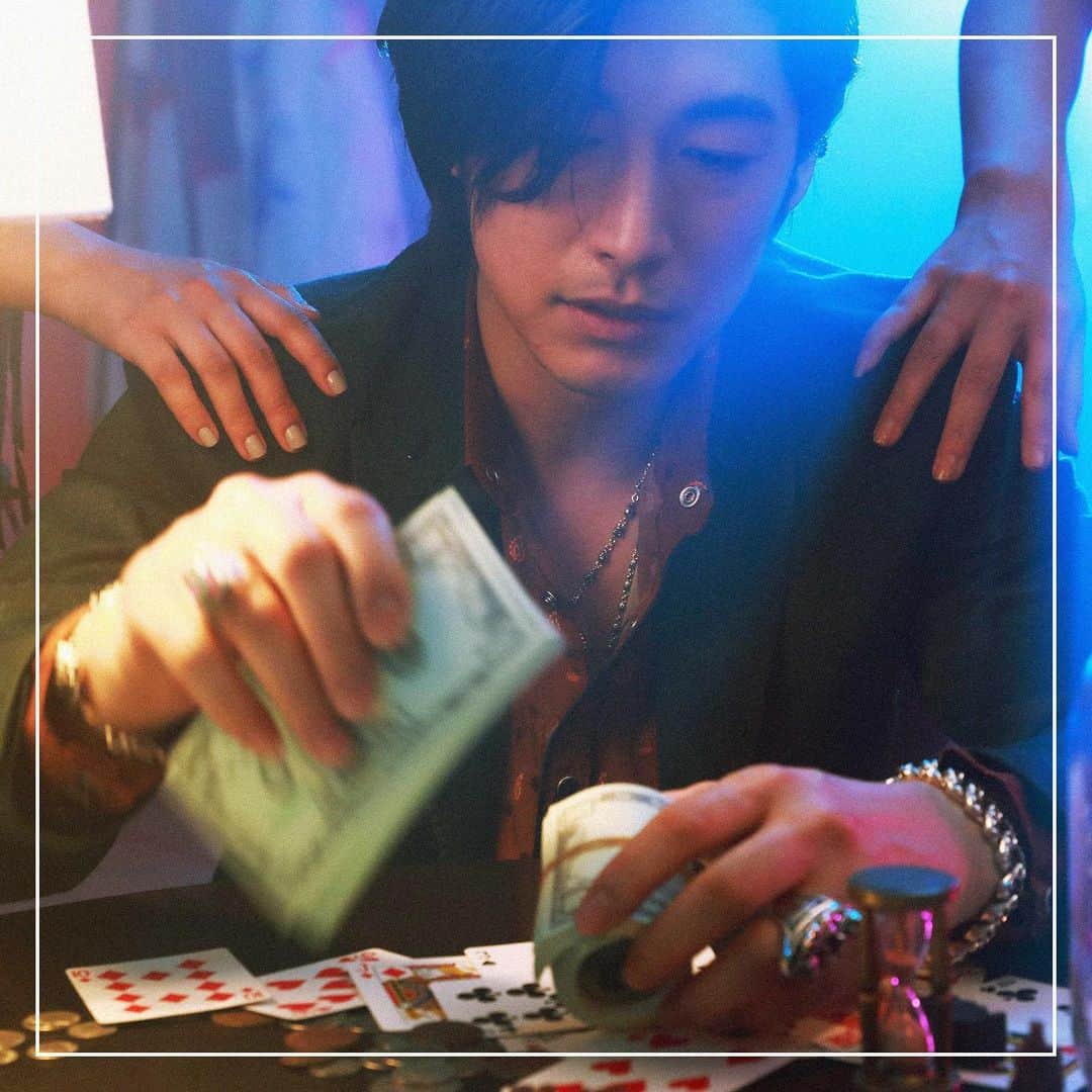 のインスタグラム：「2019.12.11 𝘕𝘦𝘸 𝘌𝘗 “𝘚𝘩𝘦𝘭𝘭𝘺” 𝘙𝘦𝘭𝘦𝘢𝘴𝘦. #𝘴𝘩𝘦𝘭𝘭𝘺 【Ghost Version】」