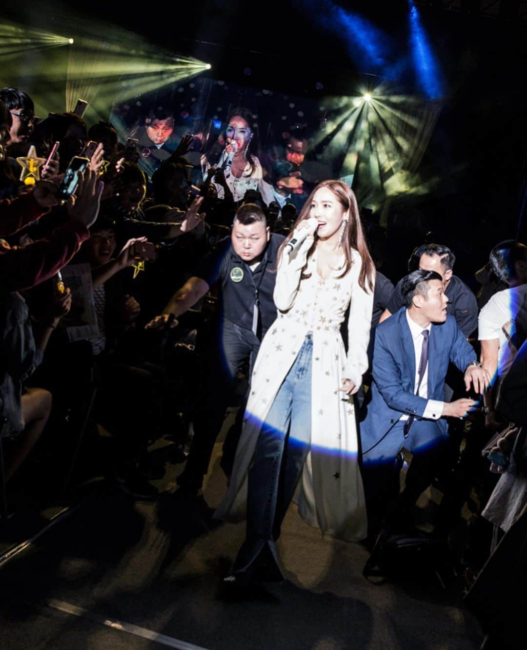 ジェシカ さんのインスタグラム写真 - (ジェシカ Instagram)「♥️ you, my #goldenstars in Taipei」10月21日 14時22分 - jessica.syj