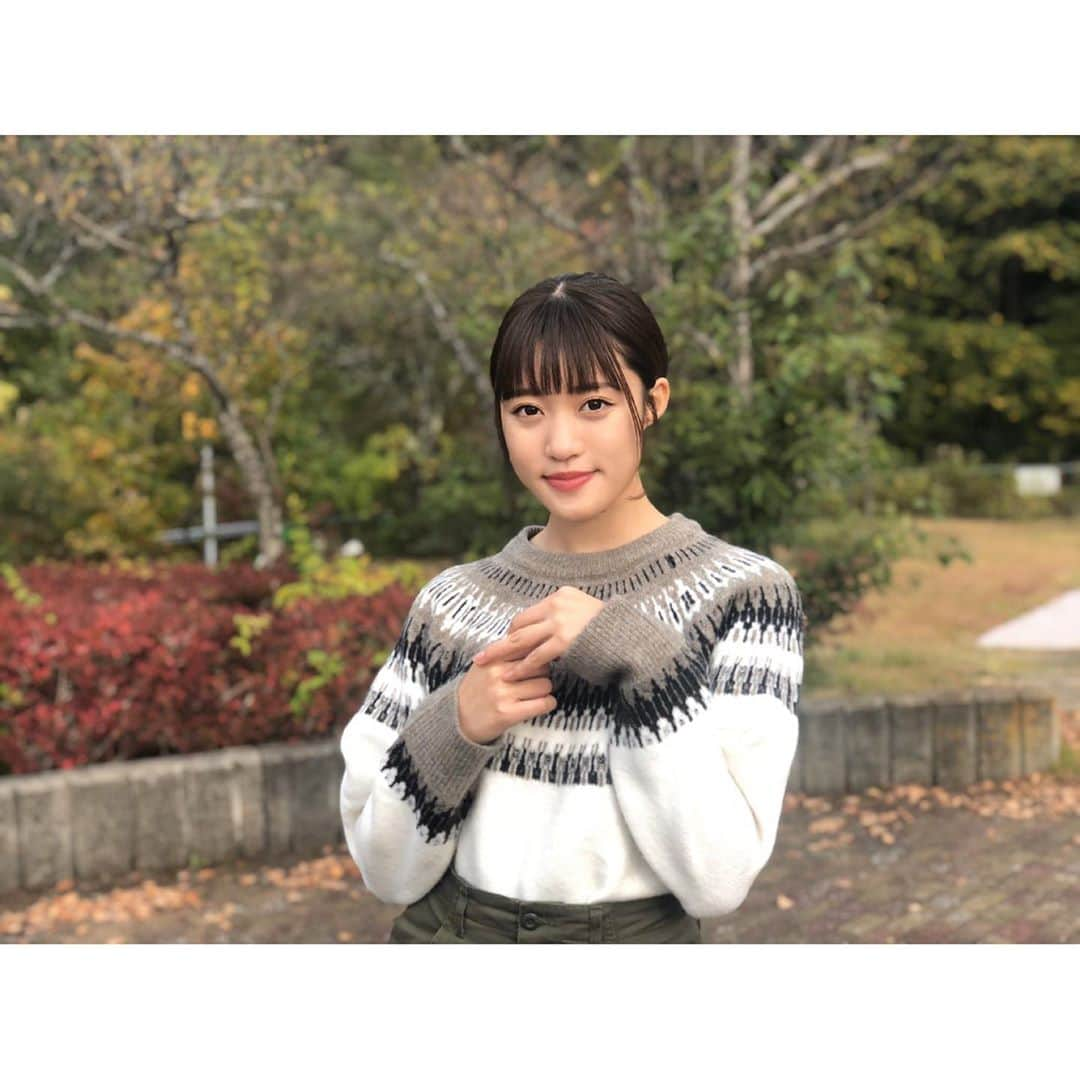 王林さんのインスタグラム写真 - (王林Instagram)「❤︎ 今日は青森でロケして、これからとあるところでLIVEです☺︎❤︎ . . #amekaji #rightonamekaji #Righton #ライトオン #ライトオンコーデ #fashion #amecaji #アメカジ #アメカジ女子 #ニット　#ロングスカート  #さくら野弘前店 #王林　#ringomusume #rightonpr」10月21日 15時27分 - ourin_ringoooo