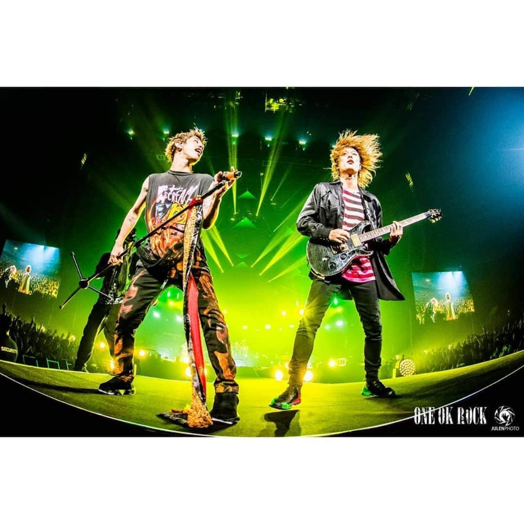 ONE OK ROCK WORLDさんのインスタグラム写真 - (ONE OK ROCK WORLDInstagram)「EYE OF THE STORM JAPAN TOUR 2019-2020 埼玉,埼玉スーパーアリーナ(2日目)  _ @10969taka  埼玉２日目。完全燃焼。 また会いましょう。ありがとう。 @oneokrockofficial  Saitama Day 2. All burnt out.  Let's meet again. Thank you.  _ @toru_10969  埼玉アリーナのエネルギー全て受け取った！今日はいい夢見れそう。また会える日まで！おやすみなさい。📸 @julenphoto  The energy from Saitama Arena, I have received all of it! Looks like I'll have good dreams tonight. Until we meet again! Good night! 📸 @julenphoto  _ @tomo_10969  埼玉2日目🔥 1番後ろまで届いたかな めちゃくちゃ楽しかったね。 幸せな空間、ありがとうね。  @cazrowaoki 📸 #ハッピーウェディング #すごいぞきゅうめい  明日から少し体をリフレッシュ🛁 埼玉ありがとう☺️✨ @julenphoto 📸 #出し切り太郎達  Saitama Day 2🔥 I wounder if it reached all the way to the back It was super fun.  Thank you for the happy time!  @cazrowaoki 📸 #ハッピーウェディング #すごいぞきゅうめい  I'll refresh my body from tomorrow🛁 Thank you Saitama☺️✨ @julenphoto 📸 #出し切り太郎達  _ @ryota_0809  埼玉最高すぎ！！ みんなの熱気凄かった。 幸せな時間をありがとう！ いや〜もう体力残ってない....広島までしっかり充電せな😴☀ Photo by @julenphoto 📸  Saitama you're too awesome! !  Everyone's hype was great.  Thank you for the happy time!  Phew~ I've got 0 energy left in my body....I'll properly recharge before Hiroshima's show 😴☀ Photo by @julenphoto 📸  #oneokrockofficial #10969taka #toru_10969 #tomo_10969 #ryota_0809 #fueledbyramen #eyeofthestorm #eyeofthestormjapantour20192020」10月21日 15時41分 - oneokrockworld