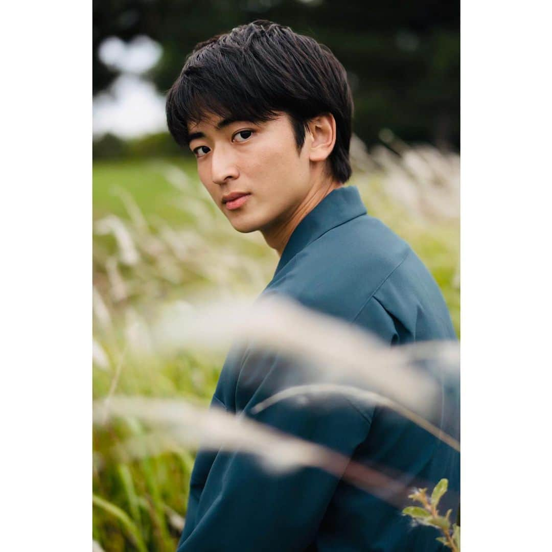 山口葵さんのインスタグラム写真 - (山口葵Instagram)「. 21歳になりました🤜🤛 自分の好きなものや好きなことを模索し、 楽しんでいけたらなと思います。 21歳の僕もどうぞ宜しくお願いします！ #21歳 #これが #300回目の投稿 #これからもよろしくです」10月21日 15時48分 - _yamaguchi_aoi_