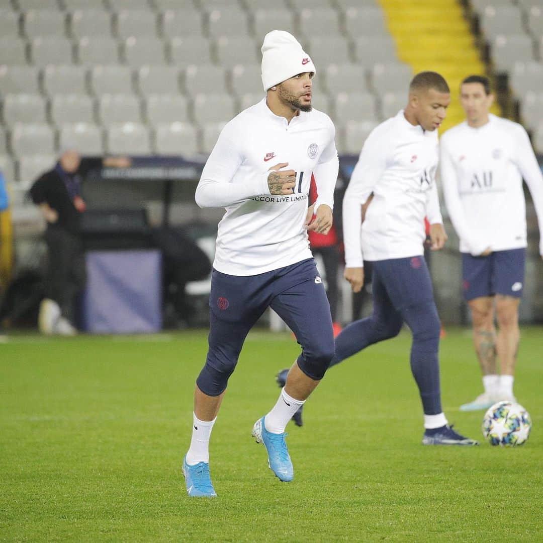 ライヴィン・クルザワさんのインスタグラム写真 - (ライヴィン・クルザワInstagram)「Training day 🔴🔵 #LDC  @championsleague」10月22日 3時23分 - kurzawa