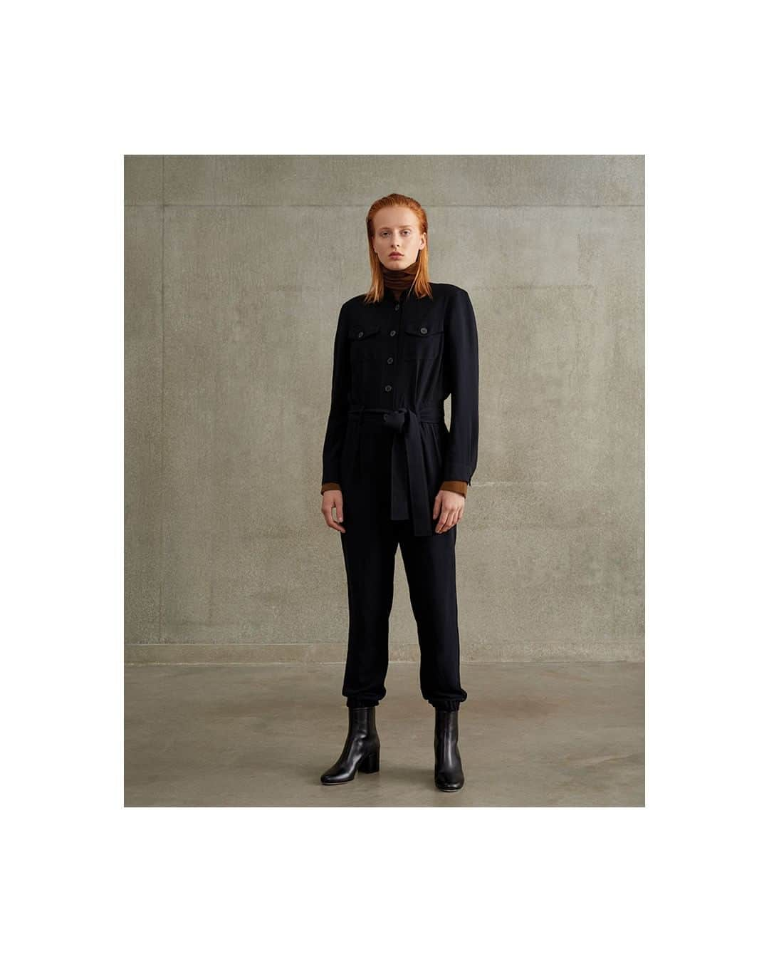 ニコルファリのインスタグラム：「BONNIE JUMPSUIT Boldly taking a claim on both smart and casual dress codes, the BONNIE jumpsuit boasts a relaxed fit for both ease and comfort.  #NicoleFarhi #AW19 #Jumpsuit」