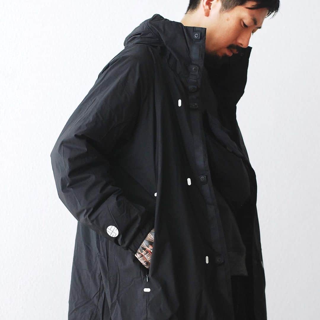 wonder_mountain_irieさんのインスタグラム写真 - (wonder_mountain_irieInstagram)「_ alk phenix / アルクフェニックス “dome coat /EPIC x down” ￥70,400- _ 〈online store / @digital_mountain〉 https://www.digital-mountain.net/shopdetail/000000010467/ _ 【オンラインストア#DigitalMountain へのご注文】 *24時間受付 *15時までのご注文で即日発送 *1万円以上ご購入で送料無料 tel：084-973-8204 _ We can send your order overseas. Accepted payment method is by PayPal or credit card only. (AMEX is not accepted)  Ordering procedure details can be found here. >>http://www.digital-mountain.net/html/page56.html _ #alkphenix #アルクフェニックス _ 本店：#WonderMountain  blog>> http://wm.digital-mountain.info/blog/20191015/ _ 〒720-0044  広島県福山市笠岡町4-18  JR 「#福山駅」より徒歩10分 (12:00 - 19:00 水曜、木曜定休) #ワンダーマウンテン #japan #hiroshima #福山 #福山市 #尾道 #倉敷 #鞆の浦 近く _ 系列店：@hacbywondermountain _」10月21日 18時20分 - wonder_mountain_