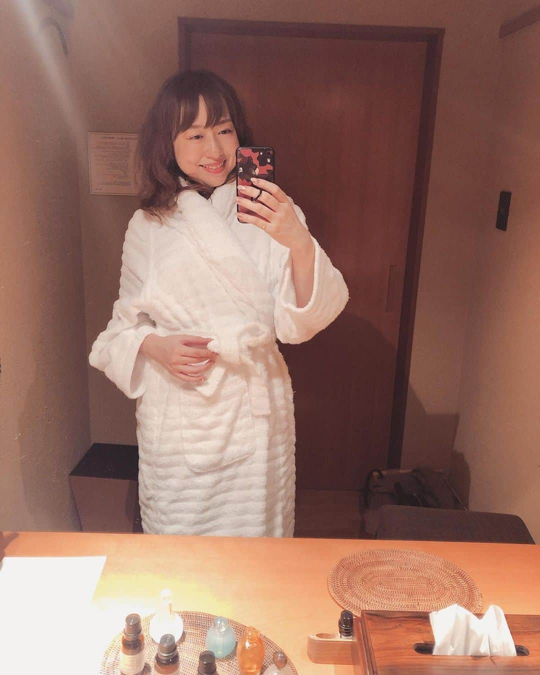 あいりさんのインスタグラム写真 - (あいりInstagram)「富山で宿泊したホテルが最高でした✨ 部屋の雰囲気も私好みだったし、お料理は朝も夜もとっても美味しくて、館内もアート作品がたくさん飾ってあって、まるで美術館のようなオシャレな空間で素敵でした✨ またすぐにでも行きたい😋 全力でオススメのホテルです🙌 ・ #雅樂倶 #富山 #富山旅行 #ホテル #旅　#旅行 #travel #hotel #toyama #おすすめホテル #garaku」10月21日 18時54分 - airi_happy