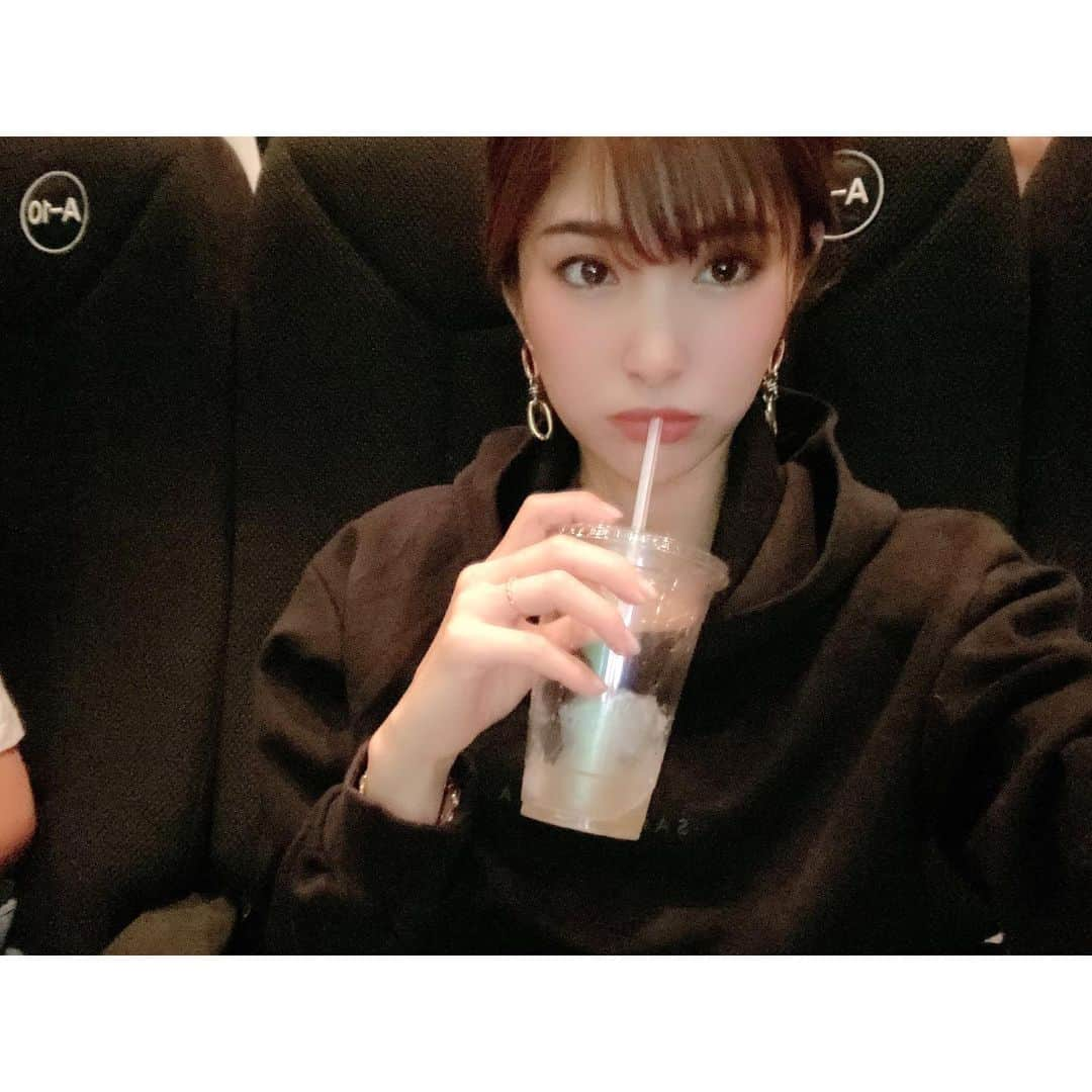 田尻夏樹（なつきんぐ）さんのインスタグラム写真 - (田尻夏樹（なつきんぐ）Instagram)「ラグビーワールドカップ2019 日本大会 日本代表 対 南アフリカ代表 のパブリックビューイングが神戸で開催されていたので 観に行ってきました🏉 . . みんなで風船持ちながらポップコーン食べながら🍿 応援しまくった！！！ 南アフリカが強すぎたけど、日本もがんばってたね✨ . . ワールドカップで史上初のベスト８はすごい！！！ 夢と希望に満ち溢れた時間をありがとうございました😌✨✨ . . . #RWC2019 #rugbykobe2019 #kccw #kobecitycruiseweeks #pr」10月21日 18時53分 - tajiri_natsuki