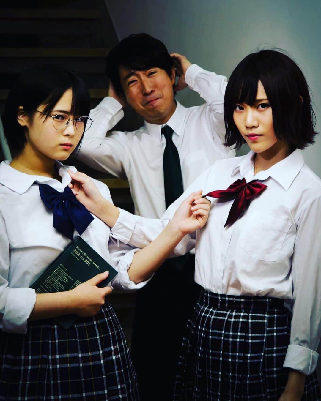 有村昆さんのインスタグラム写真 - (有村昆Instagram)「【アリスタグラム】 「映画」✖️「ファッション」 「惡の華」編  スペシャルゲスト 【 #さくらシンデレラ 】 【#藤咲はな】【#南ララ】  #クソムシが  #惡の華 #悪の華 #伊藤健太郎 #玉城ティナ #秋田汐梨 #井口昇 #押見修造 #ファントムフィルム #別冊少年マガジン #講談社 #アニメ #MB #有村昆 #映画 #映画好きな人と繋がりたい  #movies #movie」10月21日 19時02分 - kon_arimura