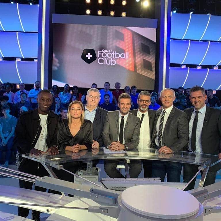 マックス・グラデルのインスタグラム：「Je remercie @canalfootballclubb pour cet honneur J'ai aimé être avec vous Ambiance décontractée, accueil plus que chaleureux c'était suuuuuupppeeerrrrrrr  Salutations sportives à tous」