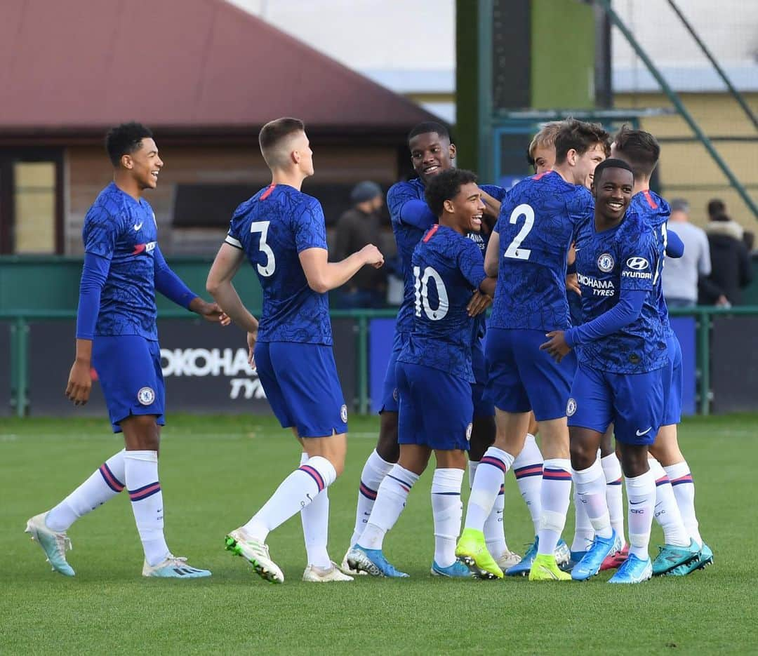 チェルシーFCさんのインスタグラム写真 - (チェルシーFCInstagram)「Four wins in three days! 👌 An excellent weekend for the Blues! 👏 @ChelseaFCW #CFC #Chelsea」10月21日 19時31分 - chelseafc