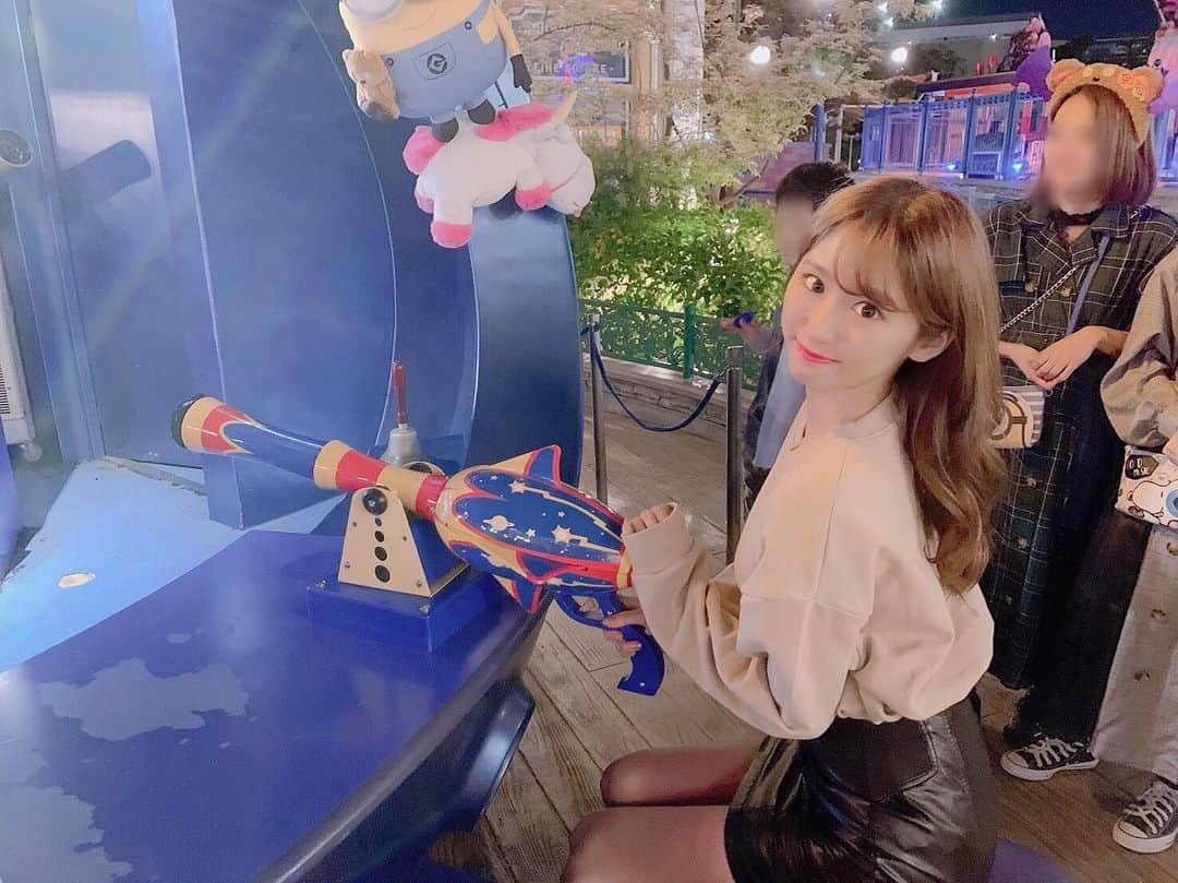 阿比留李帆のインスタグラム：「弾丸ユニバ！🥰 これはミニオンのぬいぐるみ🧸を getするゲームしてたとき🍌❤️ #USJ#ユニバーサルスタジオジャパン#ユニバ」