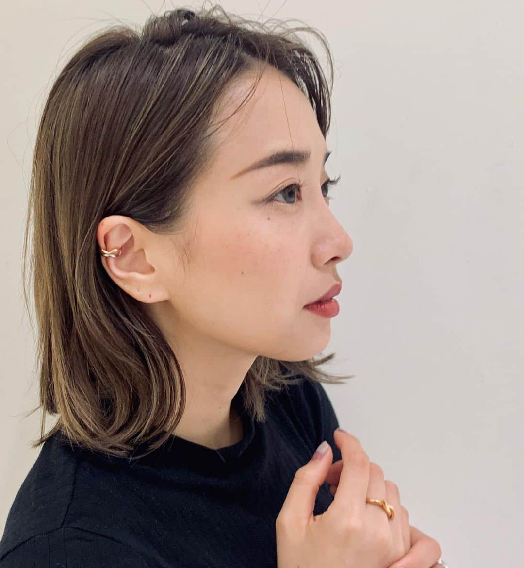 山下奈々美さんのインスタグラム写真 - (山下奈々美Instagram)「鹿児島アミュプラザさんと一緒に トレンドハンティングという 企画をさせてもらうことになりました❤︎ ・ 気になるトレンドアイテムを 私目線で紹介していく企画です〜👀📷 (写真のコーデの詳細やクレジットなどもアミュさんの方で紹介してます😌✨) ・ 初めてだったし、時間も限られてたので 企画の前は心配してたけど、 私が本当に可愛い！気になる！ ってアイテムを詰め込んでコーデ組んだり 写真撮ったりできたので すごく楽しく進行できてよかった〜☺️💕 ・ 毎月の連載企画になるので @amu_zine さんをチェックしてね❣️ ・  #アミュプラザ鹿児島 #amu #amukagoshima #やまななコーデ #kagoshimafan #秋コーデ#code #ootd #urbanresearch #aquagirl」10月21日 19時54分 - nanami_yamanana