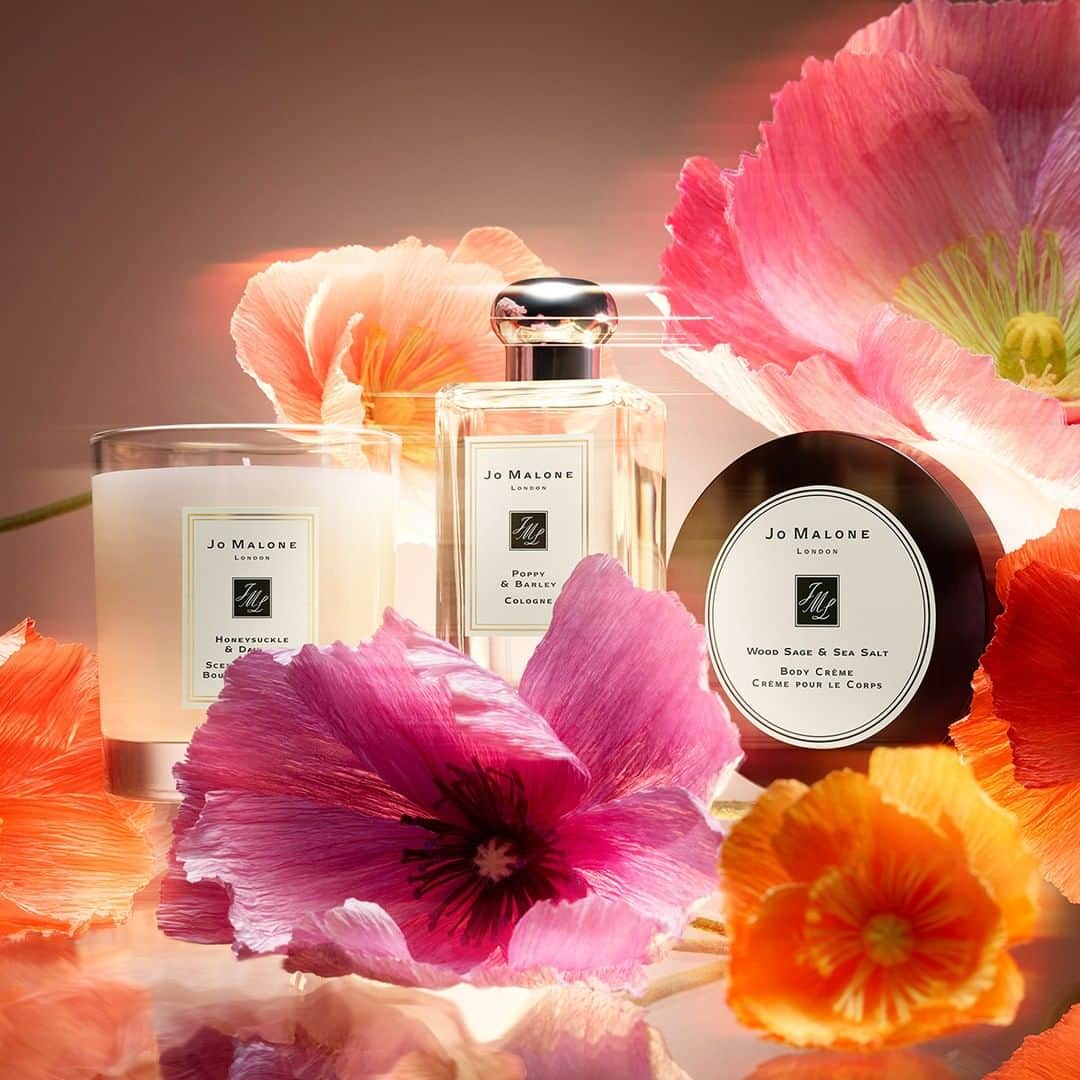 Jo Malone Londonさんのインスタグラム写真 - (Jo Malone LondonInstagram)「Create a colourful new ritual. Scent the scene with your favourite Candle, indulge your skin with our luxurious Body Crème and finish with a spritz of lively Poppy & Barley Cologne. #PoppyAndBarley #FragranceCombining」10月21日 21時01分 - jomalonelondon