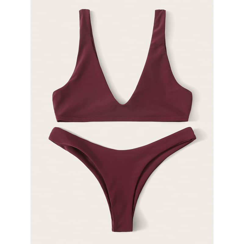 COORDINATESHOP Fitnessのインスタグラム：「ハイレッグビキニ付きプランジネックトップ 4,760円」