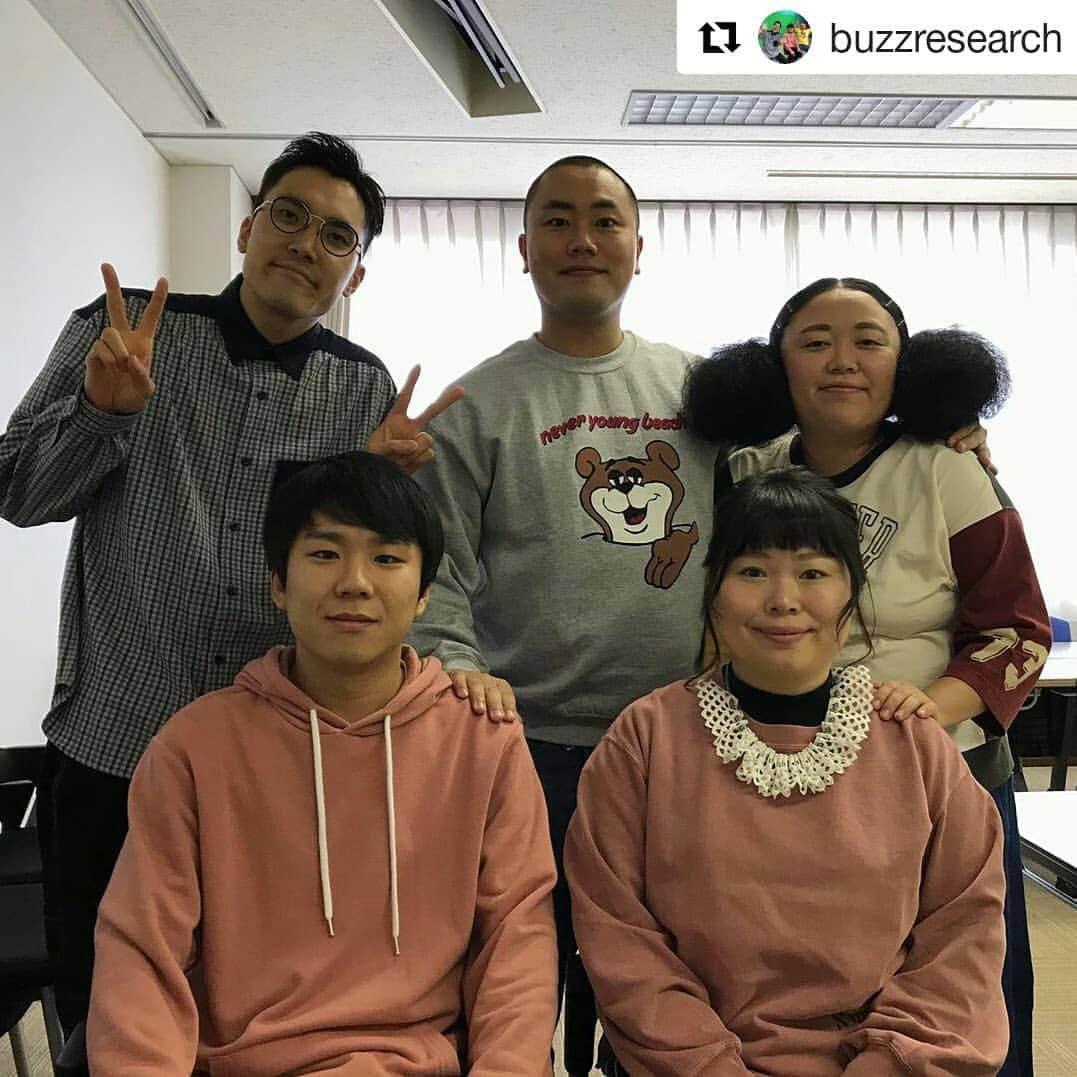 岡山放送さんのインスタグラム写真 - (岡山放送Instagram)「#Repost @buzzresearch (@get_repost) ・・・ 5人家族みたい✨ 近藤さんと秋山さんの夫婦感😂 #ハナコ #ハナコ岡部  #ハナコ秋山 #ハナコ菊田 #芸人  #収録  #ハナコのbuzzリサーチ #バズリサ  #意外と華奢 な#ニッチェ の お二人#キュート でした！」10月21日 21時51分 - ohk_official