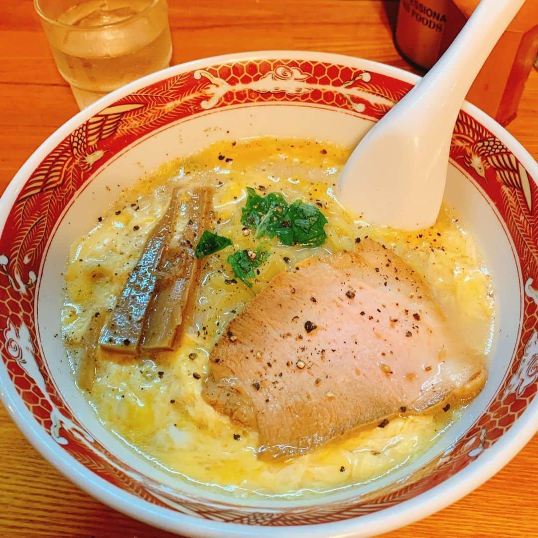 藤井日菜子さんのインスタグラム写真 - (藤井日菜子Instagram)「#たまごらーめん  #ラーメン#だいだい#名古屋ご当地グルメ」10月21日 21時56分 - hinakofuji