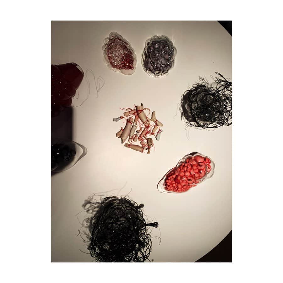 航さんのインスタグラム写真 - (航Instagram)「塩田千春展「魂がふるえる」」10月21日 22時23分 - kou_zanpa