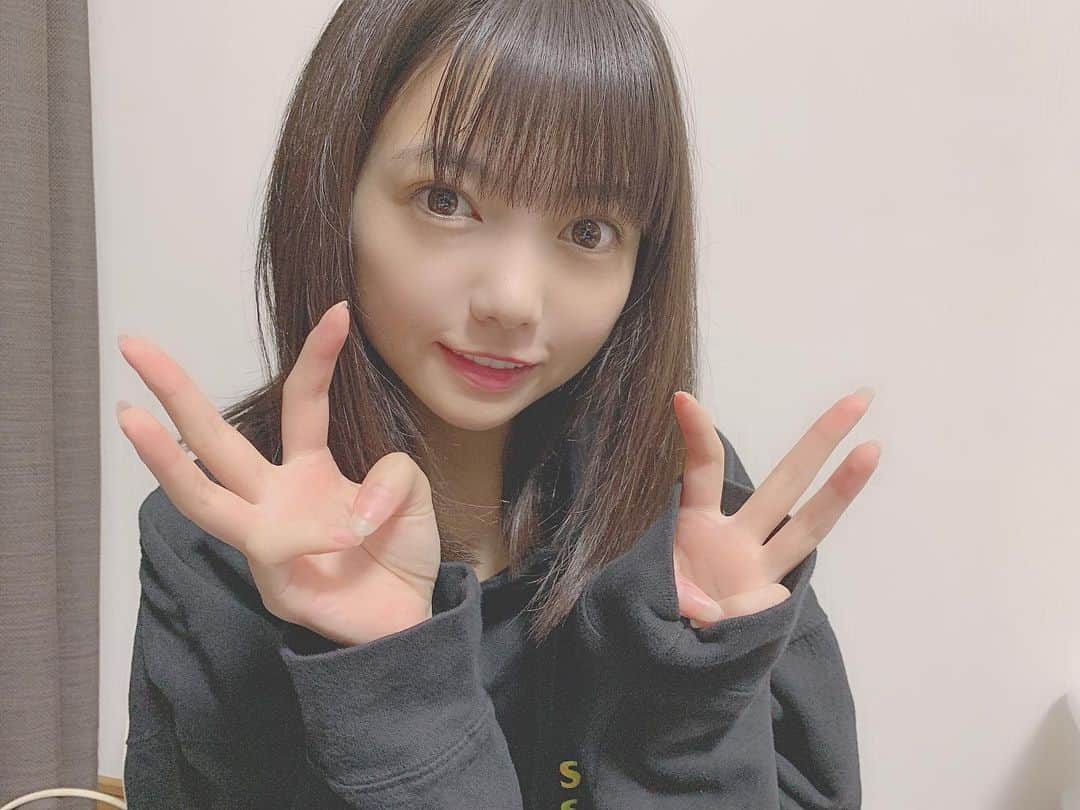 のインスタグラム：「instagramフォロワーさん3000人ありがとう〜！まだまだまだまだフォロワーさん募集中ですっ . . #instagram #instagood #followme #instalive」