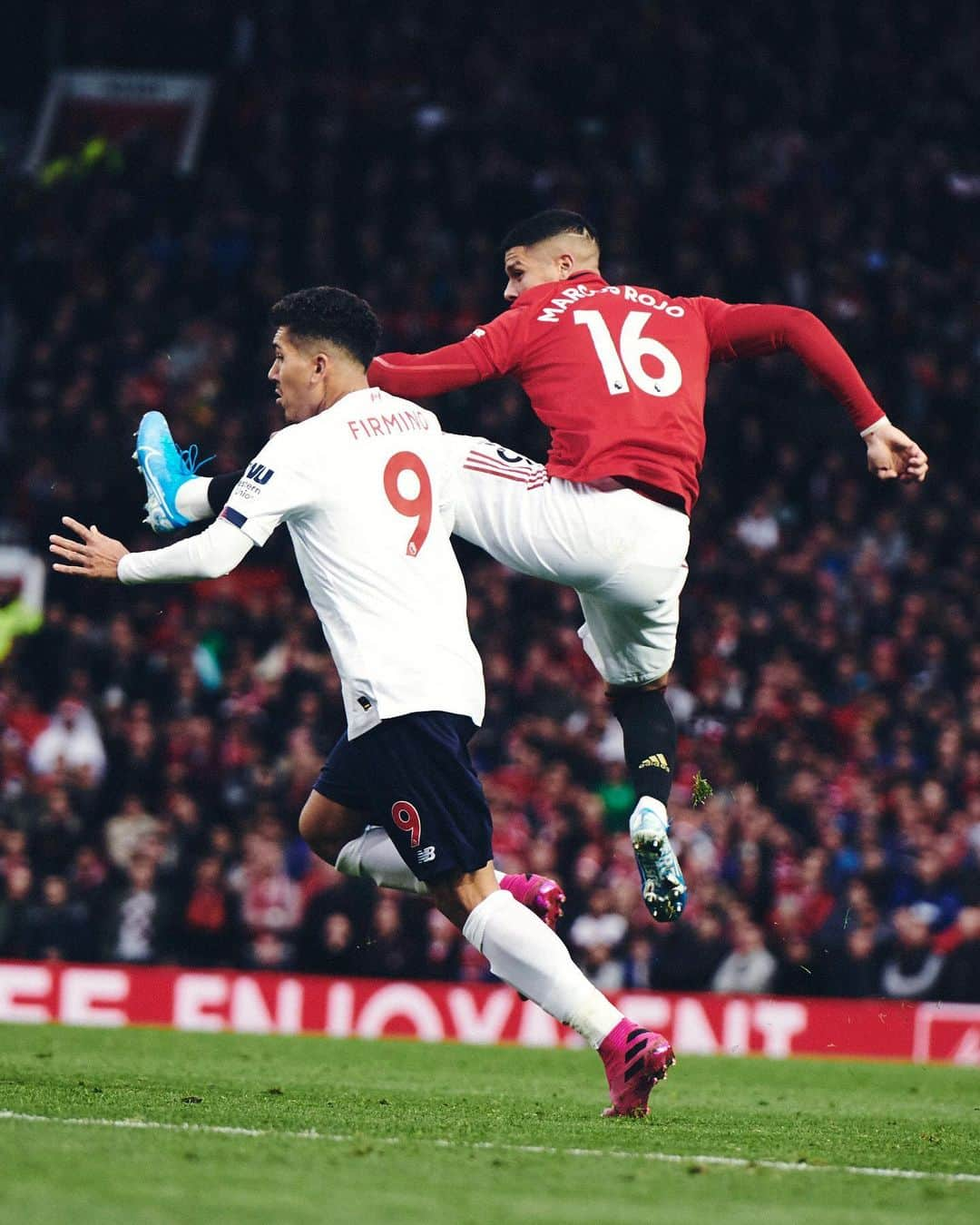 マンチェスター・ユナイテッドさんのインスタグラム写真 - (マンチェスター・ユナイテッドInstagram)「#MUNLIV through a lens 📸 #MUFC #PremierLeague #OldTrafford」10月21日 23時08分 - manchesterunited