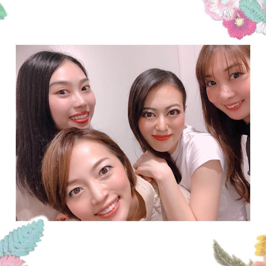 煌月爽矢のインスタグラム：「.﻿ .﻿ 昨日は受験前にお世話になってた清水ジャズダンススクールの発表会に私もチラッと出演しました(*´ｪ｀*)﻿ ﻿ 先生への今までご恩返しになってたらいーな(　´･‿･｀)﻿ まさかの客席にさやぴーがいてビックリ🙄﻿ さやぴーも会場来てパンフレットめくって私の写真があってビックリ🙄www﻿ 素敵なメンバーと再会できて楽しかった♡﻿ ﻿ ﻿ そして…﻿ 私は今日から11月の舞台『或る、かぎり』のお稽古に入りました。﻿ 今日初めて台本読みをしたのですが…﻿ すっっっごく面白かった。これは是非皆様に見てほしい…！！！演出家、深井邦彦さんやっぱ凄い。﻿ こんなお芝居に挑戦するのガチで初めてです。﻿ 有薗さん始め役者の皆さんの空気感を感じながら日々過ごしたいです。﻿ ﻿ ﻿ ﻿ #或るかぎり﻿ #下北沢B1劇場﻿ ﻿ #響れおな　さん﻿ #貴澄隼人　氏﻿ #風凛水花　氏﻿ #チーム笑い #麻央侑希　ちゃんも同じ清水出身者﻿ #1枚目私の苦手な目の大きくなるアプリだなこれ。 #宇宙人みたいになるから嫌やねん」