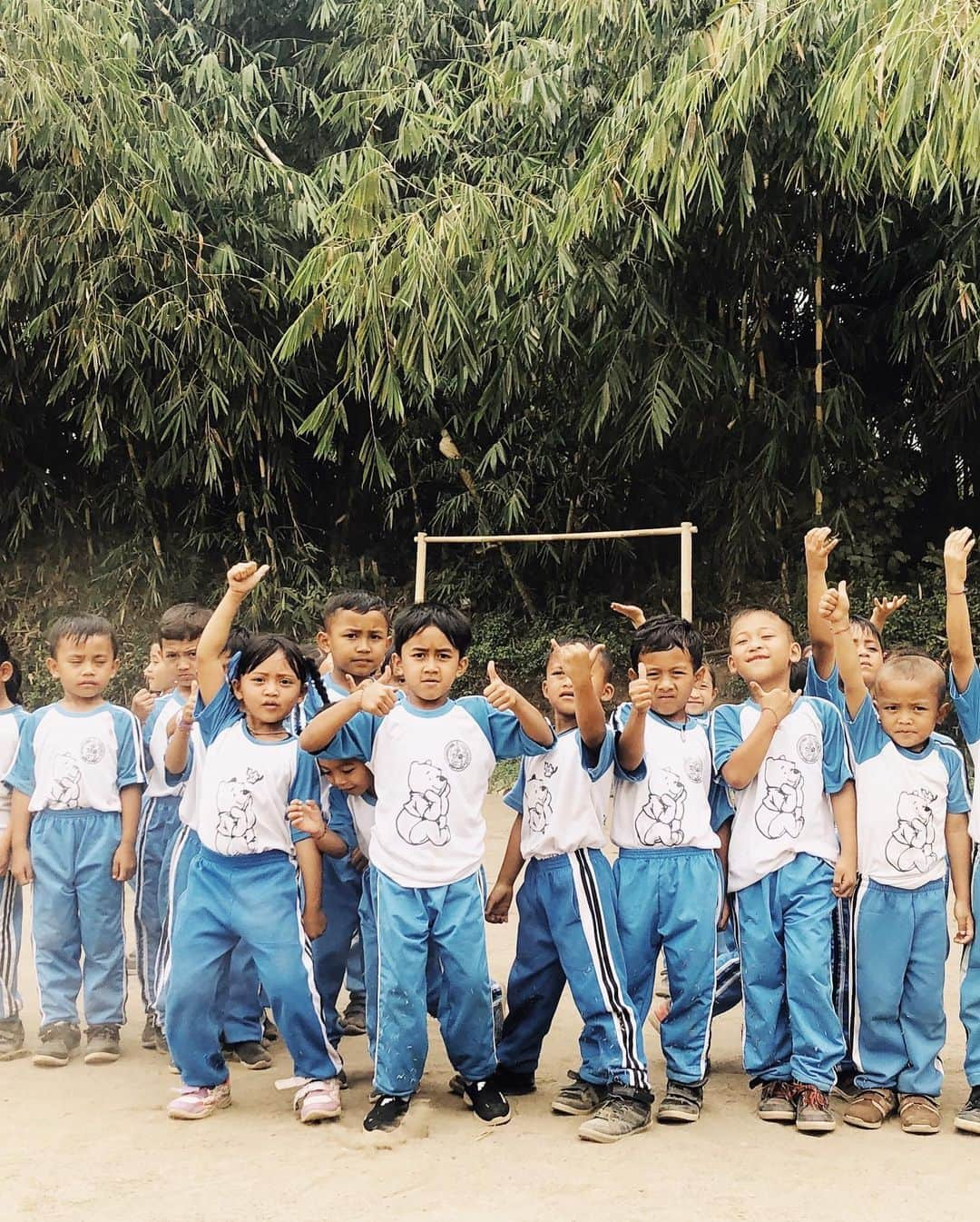 佐原モニカさんのインスタグラム写真 - (佐原モニカInstagram)「@karmagawa has donated to @balichildrensproject to build and open schools in villages of Bali that are in bad condition and unsafe for the children to study in. So many of these young children walk 3+hours everyday, up through mountains with only steep and narrow winding roads to get to their schools, some even take their parents’ motorbikes by themselves!  To help make this world a better place, it starts with creating a space where the children can receive the education and have the proper school supplies they deserve. This time we celebrated @karmagawa ‘s  57th school opening and the goal is to build a 1000+ more all over the world! And also to provide school buses that will help them get there safely.  Feeling so blessed to have met such beautiful and kind people who are nothing but positive and giving even under the most difficult circumstances. It was a great reminder to always be grateful for every little thing we have in life. Thank you for letting me a part of this incredible team!! So excited to continue making our world a happier place.  @badboi @timothysykes @jbxcreative  @inkawilliams @maui_ruby @ryothetroublemaker  @ryankpotter @conorleslie @taaazil」10月22日 0時25分 - moni_saha