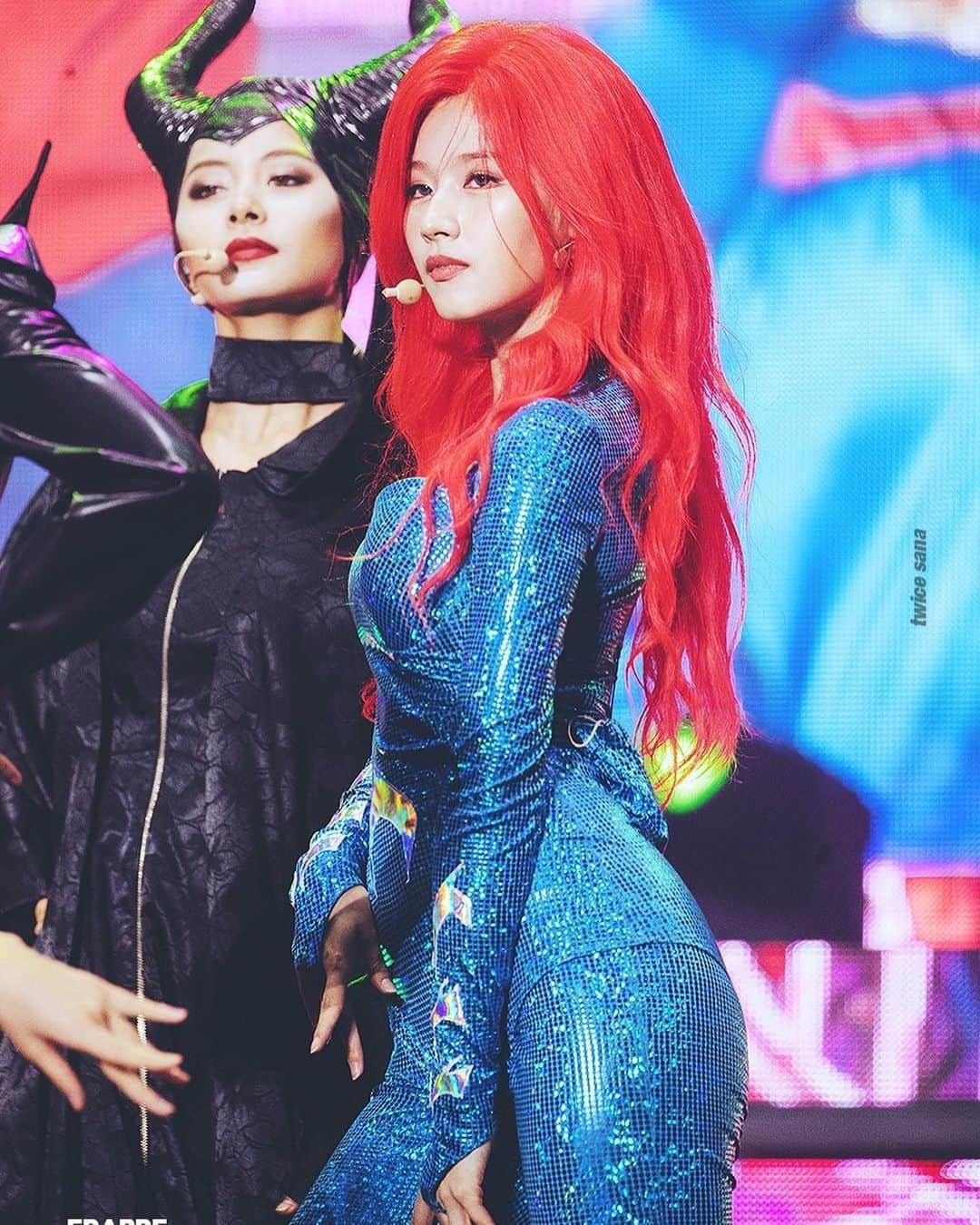 サナさんのインスタグラム写真 - (サナInstagram)「#4YearsWithTwice #Twice4thAnniversary #OnceHalloween2 — : 🐿 ♩ #sana #sanaminatozaki #minatozakisana #사나 #jyp #feelspecial #nosananolife #kpop 191020 ♪ Once Halloween 2 Fanmeeting [ ©candy frappe x5; unforgettable x3; owner ]」10月22日 0時28分 - twicesana