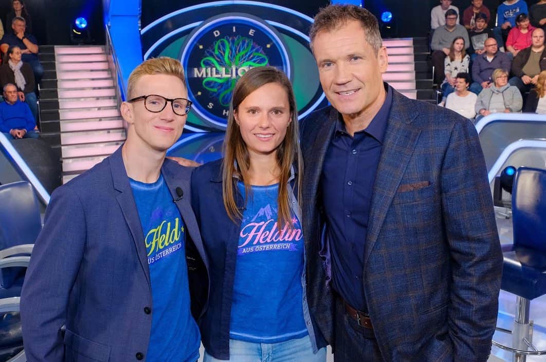 ヤコブ・シューベルトさんのインスタグラム写真 - (ヤコブ・シューベルトInstagram)「Zu Gast bei der Promi-Sportler-Millionenshow. Gemeinsam mit @vanessa.herzog im Team gab ich mein Bestes um eine hübsche Summe für die @sporthilfe.at zu gewinnen. Heute um 20:15 auf ORF 2 • I tried my best at the austrian quiz show (Millionenshow) to win some money for Sporthilfe, an organization that supports athletes. It airs today at 20:15 on ORF2. • Photos: ORF/Günther Pichlkostner • #millionenshow @gloryfy #unbreakable @mammut_swiss1862 @lasportivagram @innsbrucktourism @raiffeisen @heeressportzentrum」10月22日 1時39分 - jakob.schubert