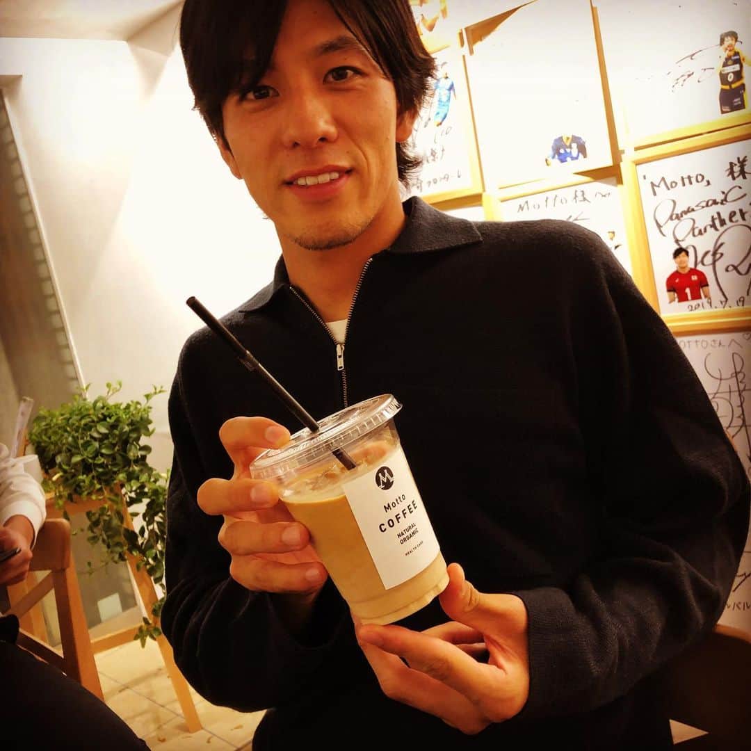 平尾壮さんのインスタグラム写真 - (平尾壮Instagram)「Motto代官山店さんありがとうございました！！ 初めてやったけど丁寧でめちゃよかった！！😬 美味しいコーヒーも飲めるのでぜひ！☕️ #@motto_daikanyama」10月22日 11時20分 - hiraosou