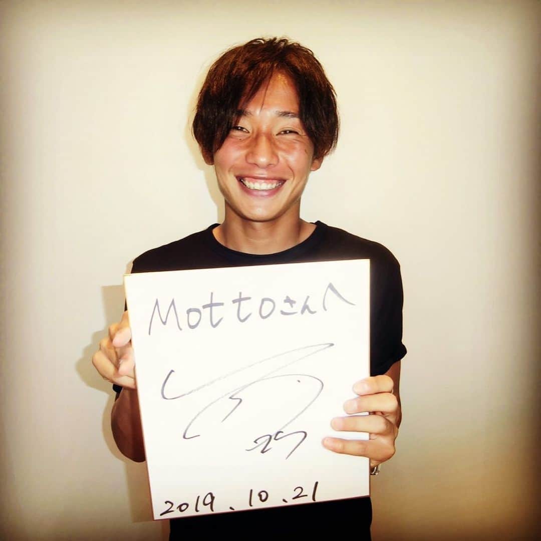 平尾壮のインスタグラム：「Motto代官山店さんありがとうございました！！ 初めてやったけど丁寧でめちゃよかった！！😬 美味しいコーヒーも飲めるのでぜひ！☕️ #@motto_daikanyama」