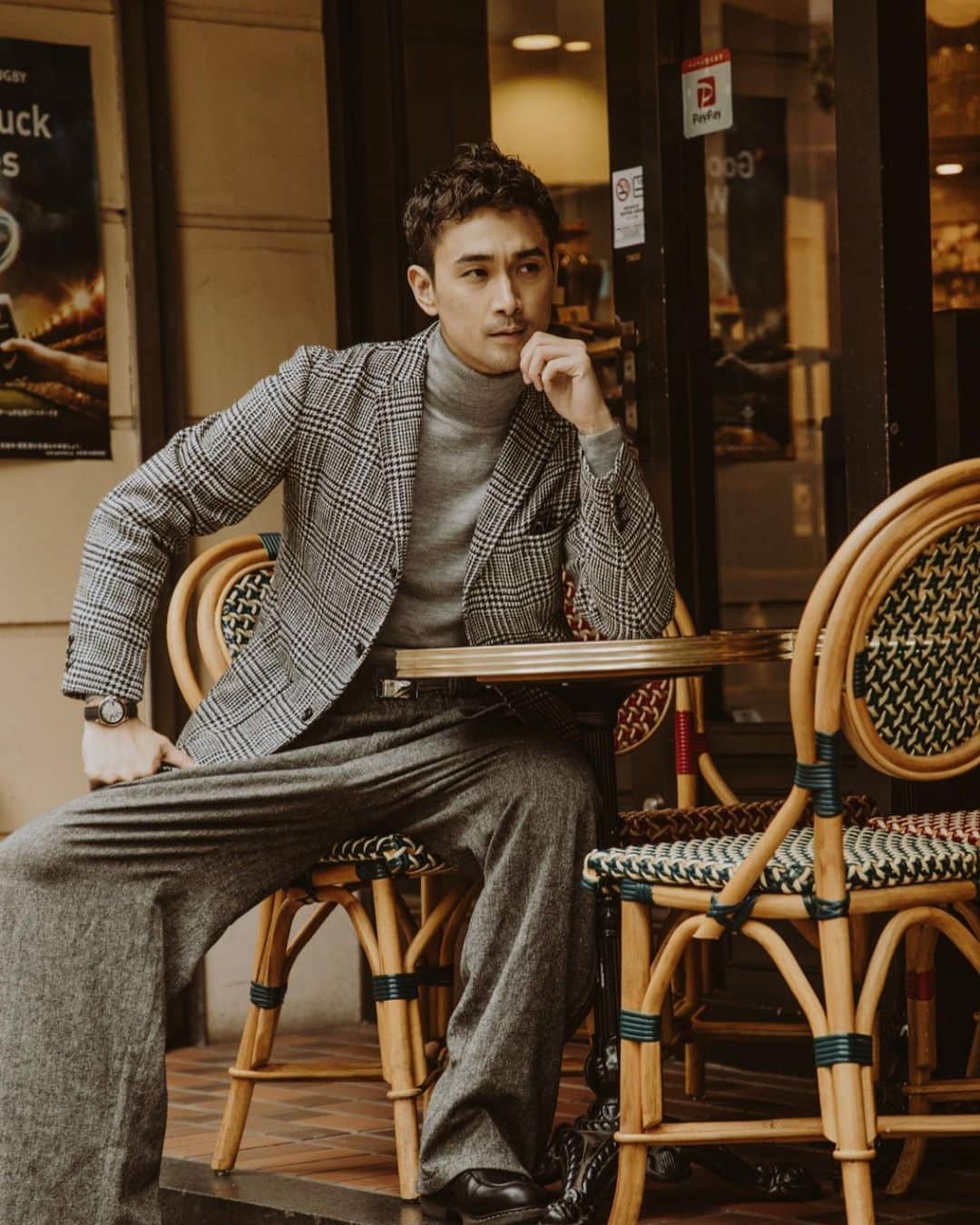 のインスタグラム：「@jbuddyphoto 📸 special thanks🙏  #shooting #testshoot #photography #naturephotography #portfolioshoot #malemodel #asianmodel #japan_photo  #versace #paraboot #rolex #yachtmaster #uniqlo #ginza #ginza #mensfashion #mensstyle #instagood #instalike #instagram #instacool #followforfollowback #快く #場所を貸してくださった #店長さん #ありがとう」