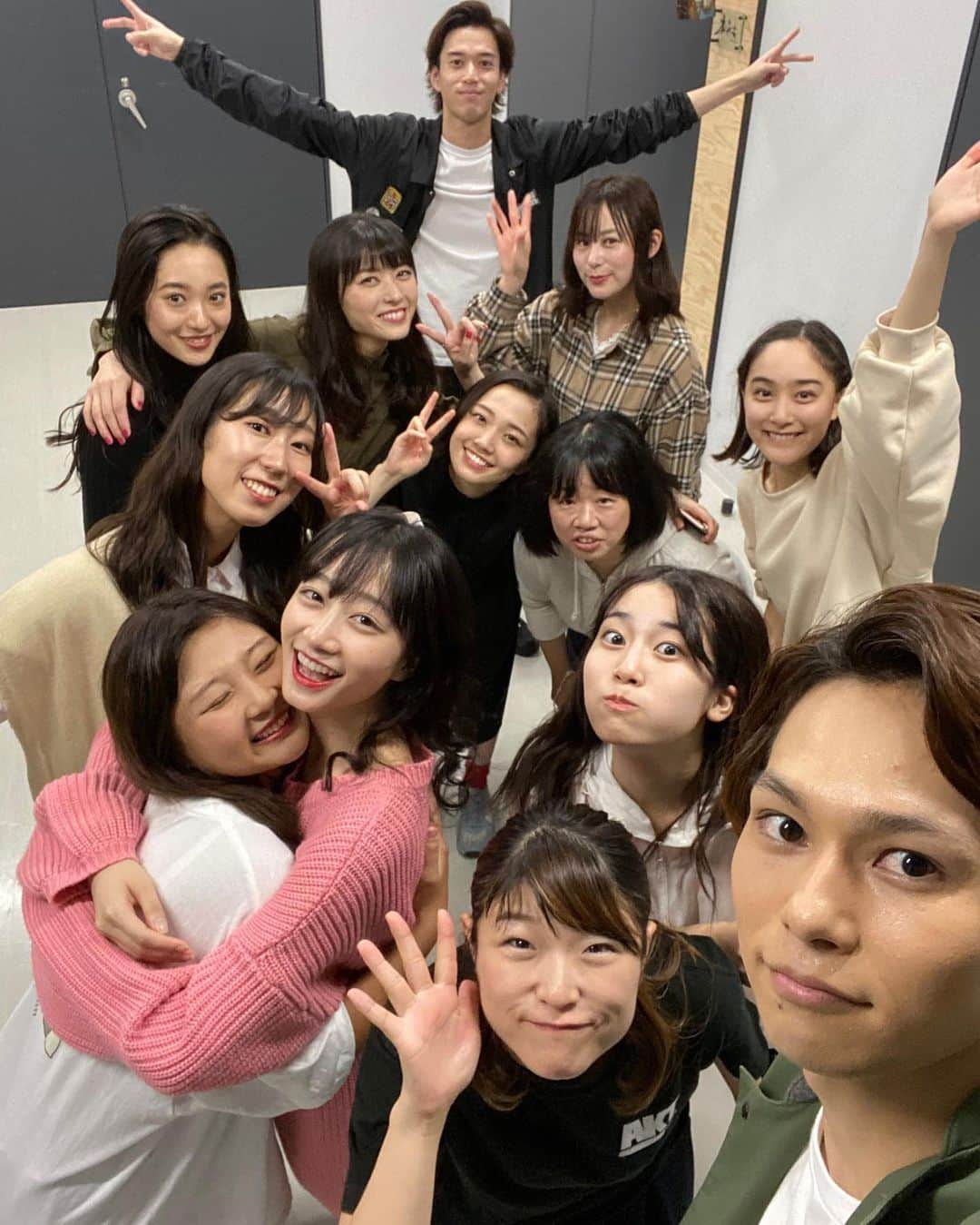 矢島舞美さんのインスタグラム写真 - (矢島舞美Instagram)「. 本日の#フラガール は終演後に抽選会を行いますよ‼︎(^^)生憎のお天気ですが、お足元にお気を付けてお越し下さい♡ . . #矢島舞美」10月22日 11時43分 - maimiyajima_official_uf