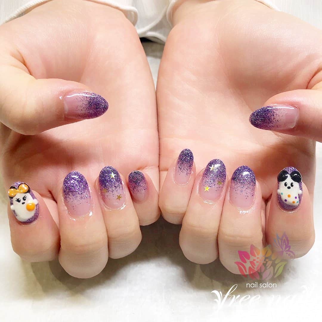free nail フリーネイルのインスタグラム：「. ハロウィンネイル💅🏻🎃👻✨ . Trick or treat🍭🍬🍫✨ . ご来店ありがとうございました🙇🏻‍♀️🙇🏻‍♀️🙇🏻‍♀️💗 . #ネイルアート #ジェルネイル #ネイルサロン #大阪ネイルサロン #ネイルデザイン #ネイルチェンジ #ハロウィンネイル #キャラクターネイル #ラメグラ #ラメグラデーション #3dネイル #3dアート #パープルネイル #デザインネイル #トレンドネイル #こだわりネイル #秋ネイル #autumnnails #nailsart #nailsdid #美甲 #日式美甲 #日式美甲胶 #日本美甲师 #日本美甲老师 #美甲上课 #日本胶 #フリーネイル #freenail」