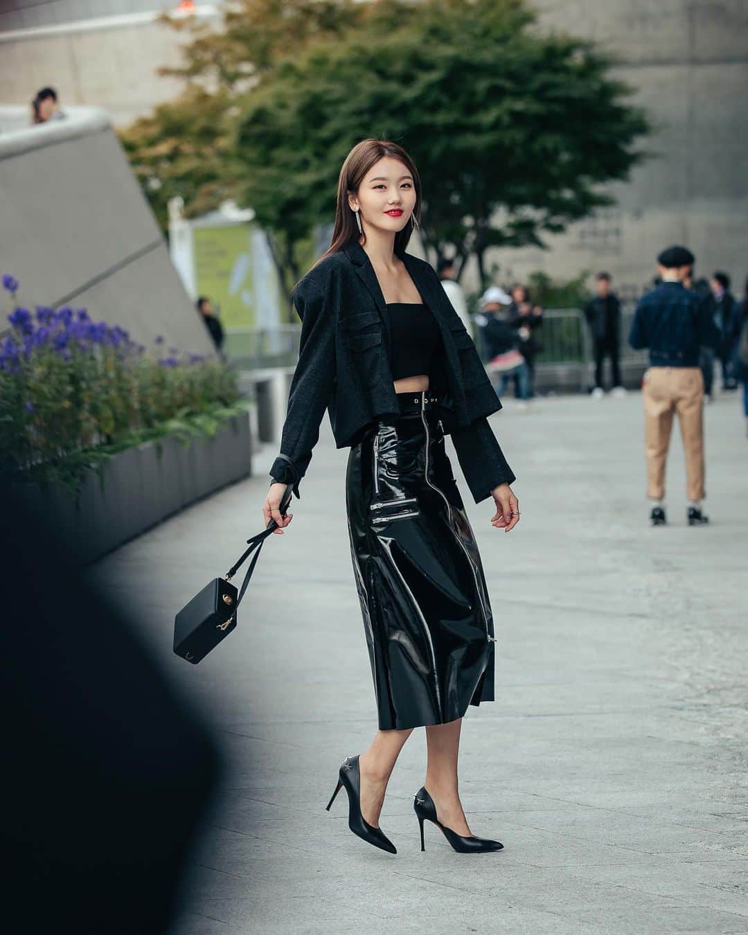 가로수길 , Seoulさんのインスタグラム写真 - (가로수길 , SeoulInstagram)「SFW Street Fashion Style Thx @feelssoyoung 🔥 방송인 심소영님을 서패윜에서 만났어요! ㅎㅎ」10月22日 12時32分 - jaylim1