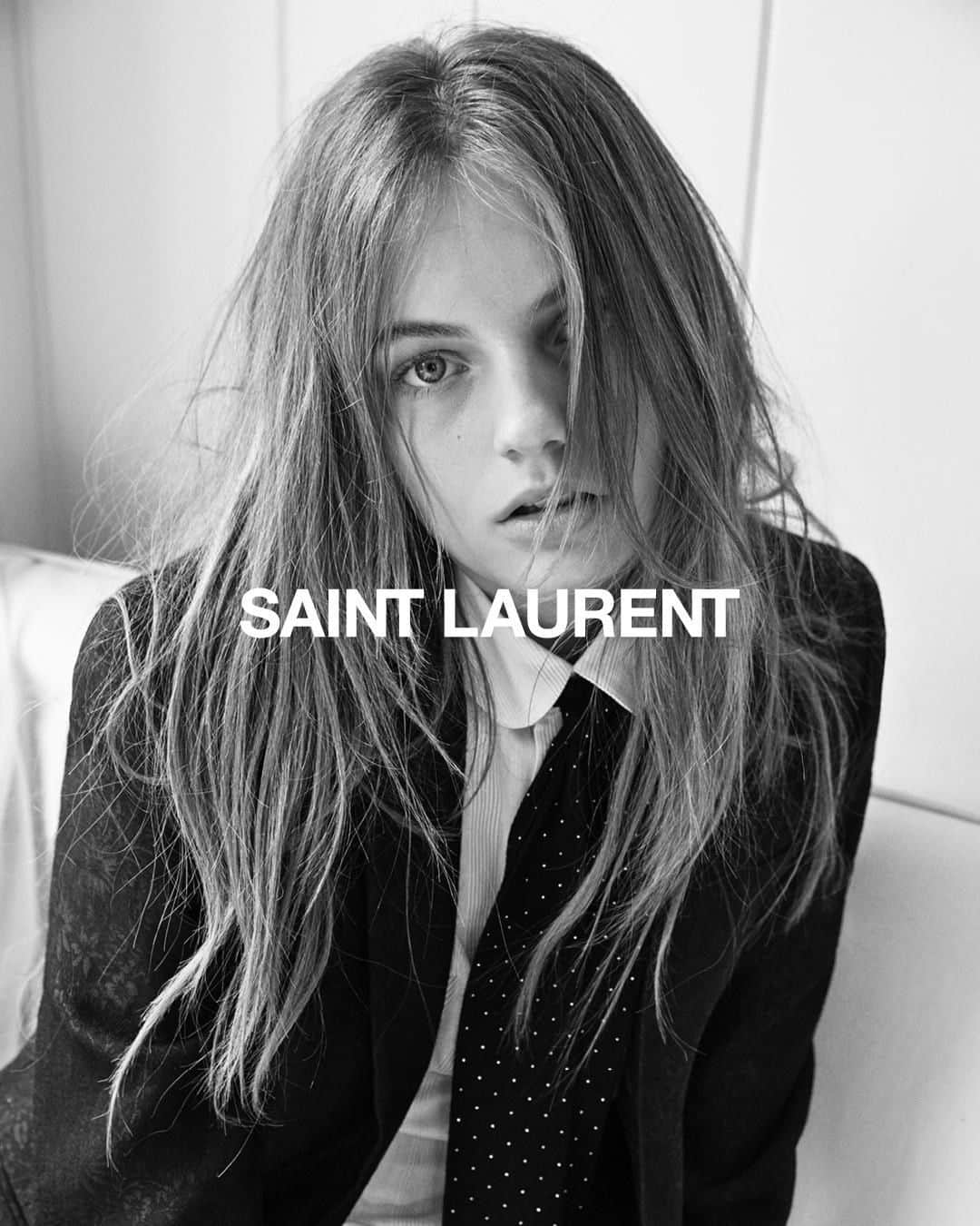 サンローランさんのインスタグラム写真 - (サンローランInstagram)「FRAN - SPRING SUMMER 20 #YSL26 by ANTHONY VACCARELLO PHOTOGRAPHED by @graysorrenti  #YSL #SaintLaurent #YvesSaintLaurent @anthonyvaccarello」10月22日 4時01分 - ysl