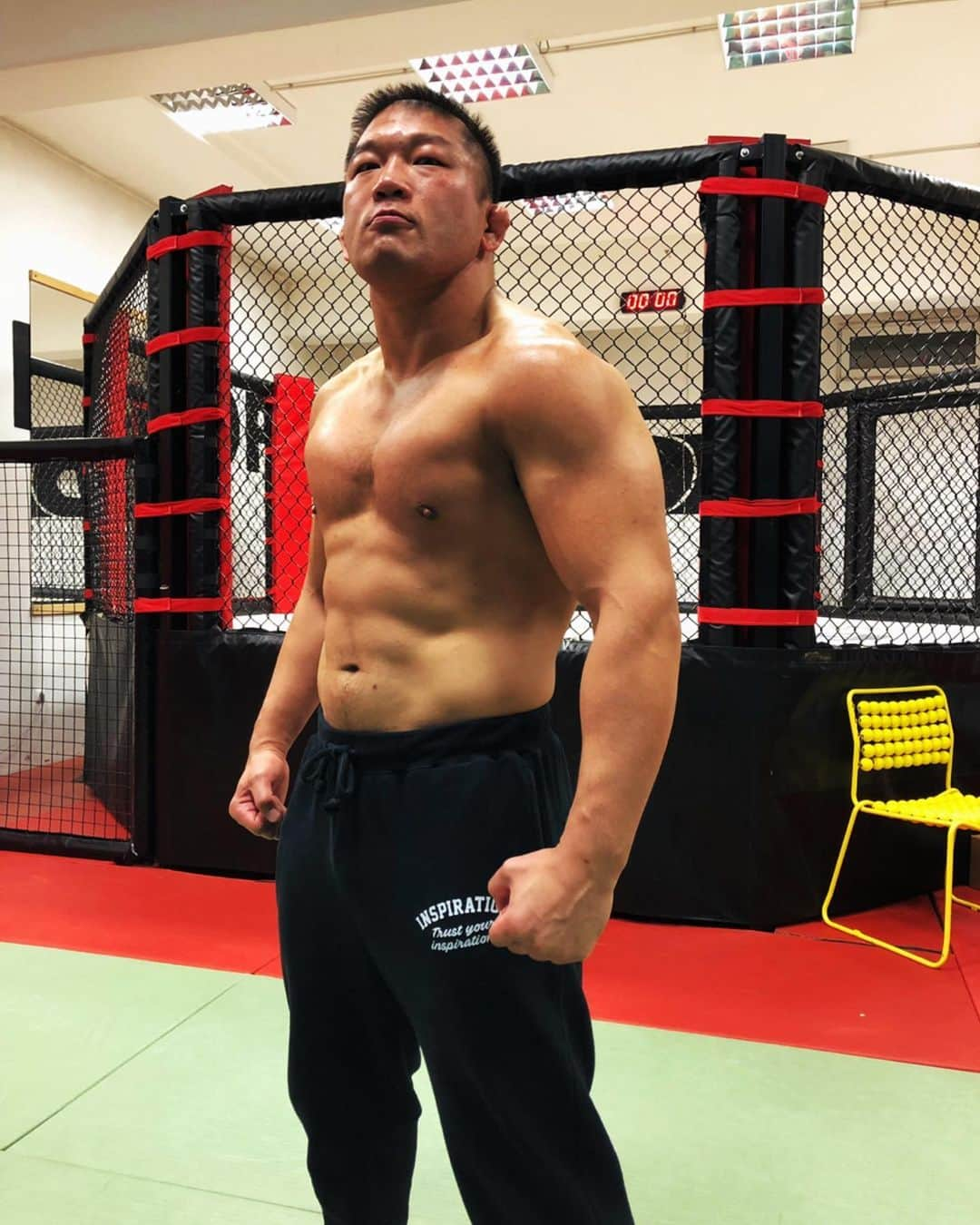 石井慧さんのインスタグラム写真 - (石井慧Instagram)「Dobra večer.. @insptokyo  #crocopteam #satoshiishii #croatia #zagreb #mma #fight #judo #クロアチア #ザグレブ」10月22日 6時00分 - satoshiishii0141