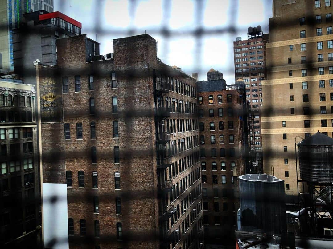 メッチェン・アミックさんのインスタグラム写真 - (メッチェン・アミックInstagram)「Missing my Manhattan today」10月22日 6時22分 - madchenamick