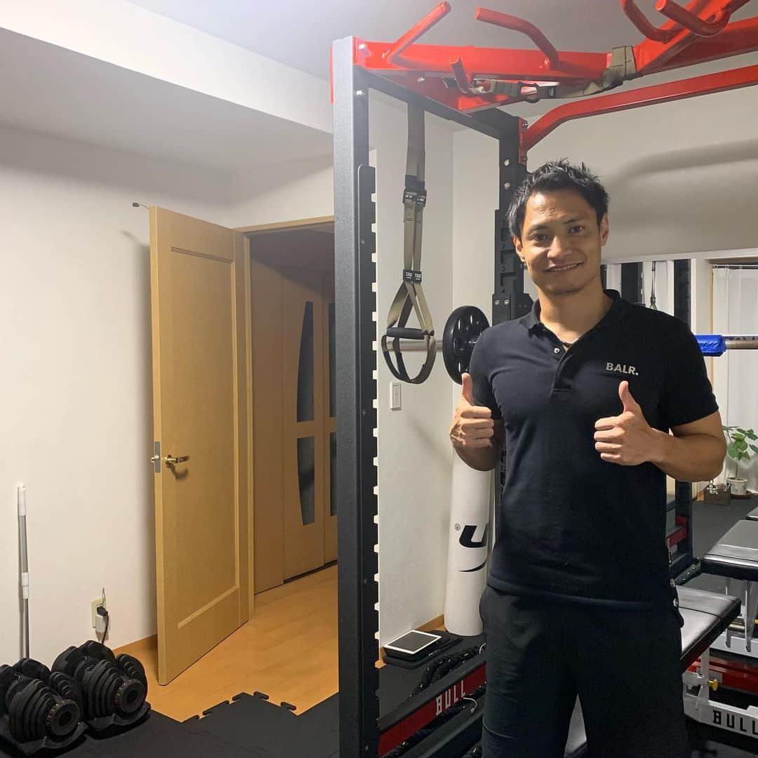 新村あかりのインスタグラム：「@polyvalent.labo さんで先日パーソナルトレーニングしていただきました！  丁寧にトレーニング方針を決めてくださいました！頑張るぞ〜🥺💕 私は足のむくみがひどいそうなので、（いや、自覚はしておりました…） 最後にゆるめてもらいました！ ほんまに痛くてありえん叫びましたw  かっちょいい身体目指して頑張りますので皆さん応援よろしくお願いします🥺  #パーソナルトレーニング  #筋トレ女子  #美容 #ボディメイク」