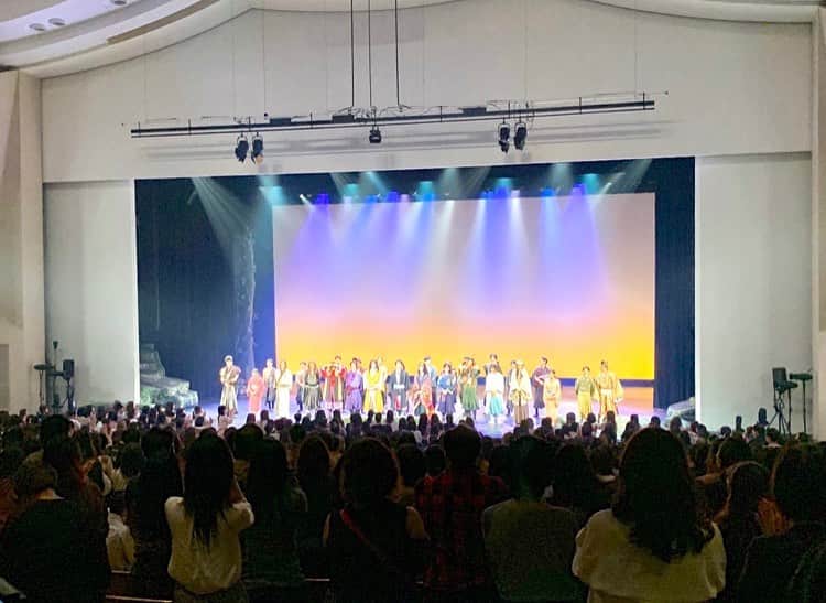 白羽ゆりのインスタグラム：「里見八犬伝の中野ゼロ公演無事に終わりました！！ 館山公演が中止となり、どこかそわそわした気持ちから始まった初日。  舞台上から見えるお客さまの表情に、逆にパワーを貰えた公演となりました。  自然の力には勝てないと分かってはいても、これだけの被害と亡くなった方がいらっしゃる現状に、とても苦しい気持ちになりました。被災された皆さんが、一日も早く普段の生活に戻れますように。  伏姫と玉梓。 気持ちの切り替えから、早替わり化粧替えと、なかなかハードでしたが、こんなにもやりがいのある役を頂き本当に嬉しく思ってます。  舞台は、やっぱり好きです！  観に来て下さいましたお客さま、ありがとうございました💕　#里見八犬伝」