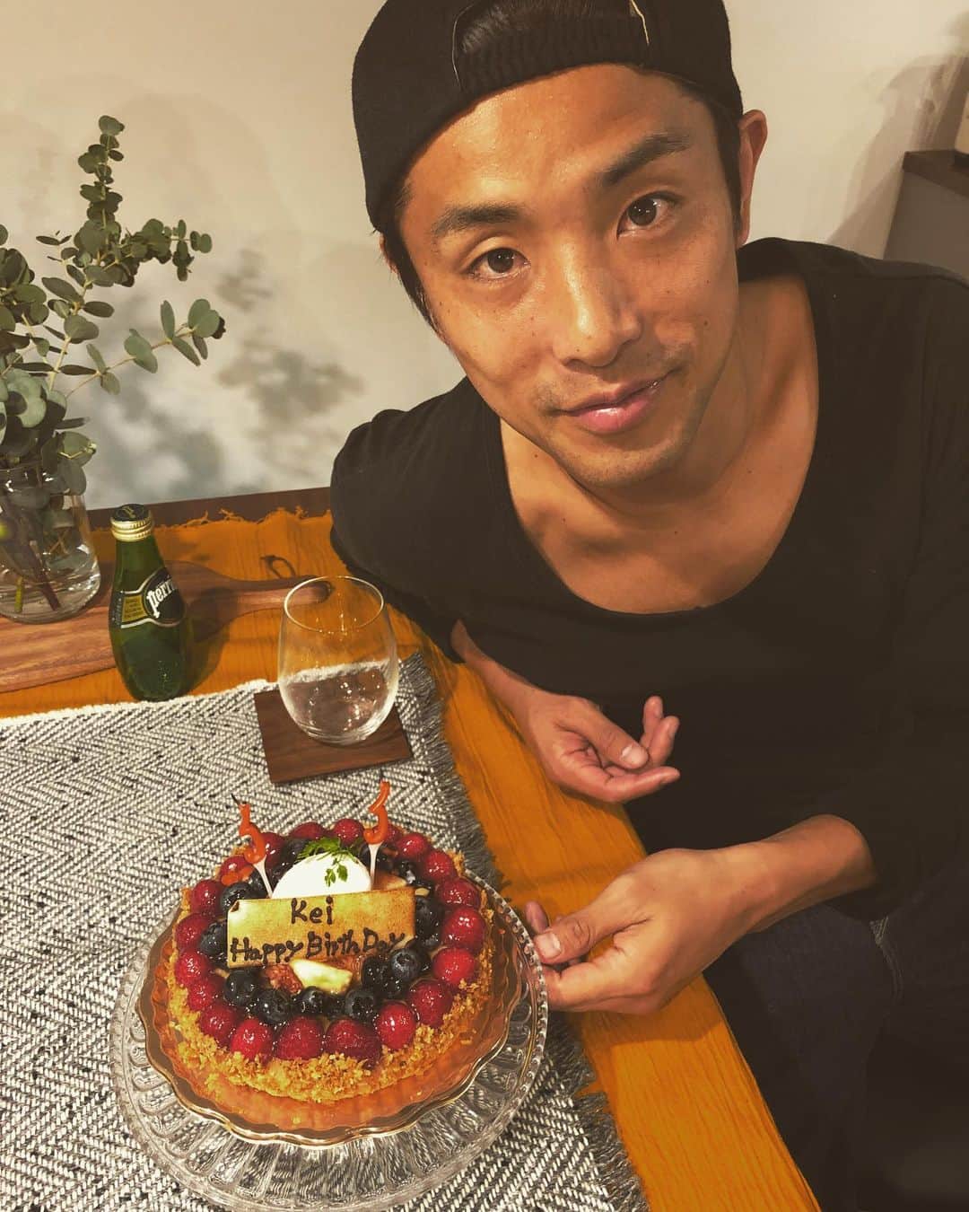 池田圭さんのインスタグラム写真 - (池田圭Instagram)「33歳  33とは昔から縁のある数字で、昔住んでいた家の住所、バスケットをしていた時の背番号。 ゾロ目はどっちから読んでも同じなとこが名前と似てて好きです。  #33 #イケダケイ」10月22日 9時43分 - ikedakei1020