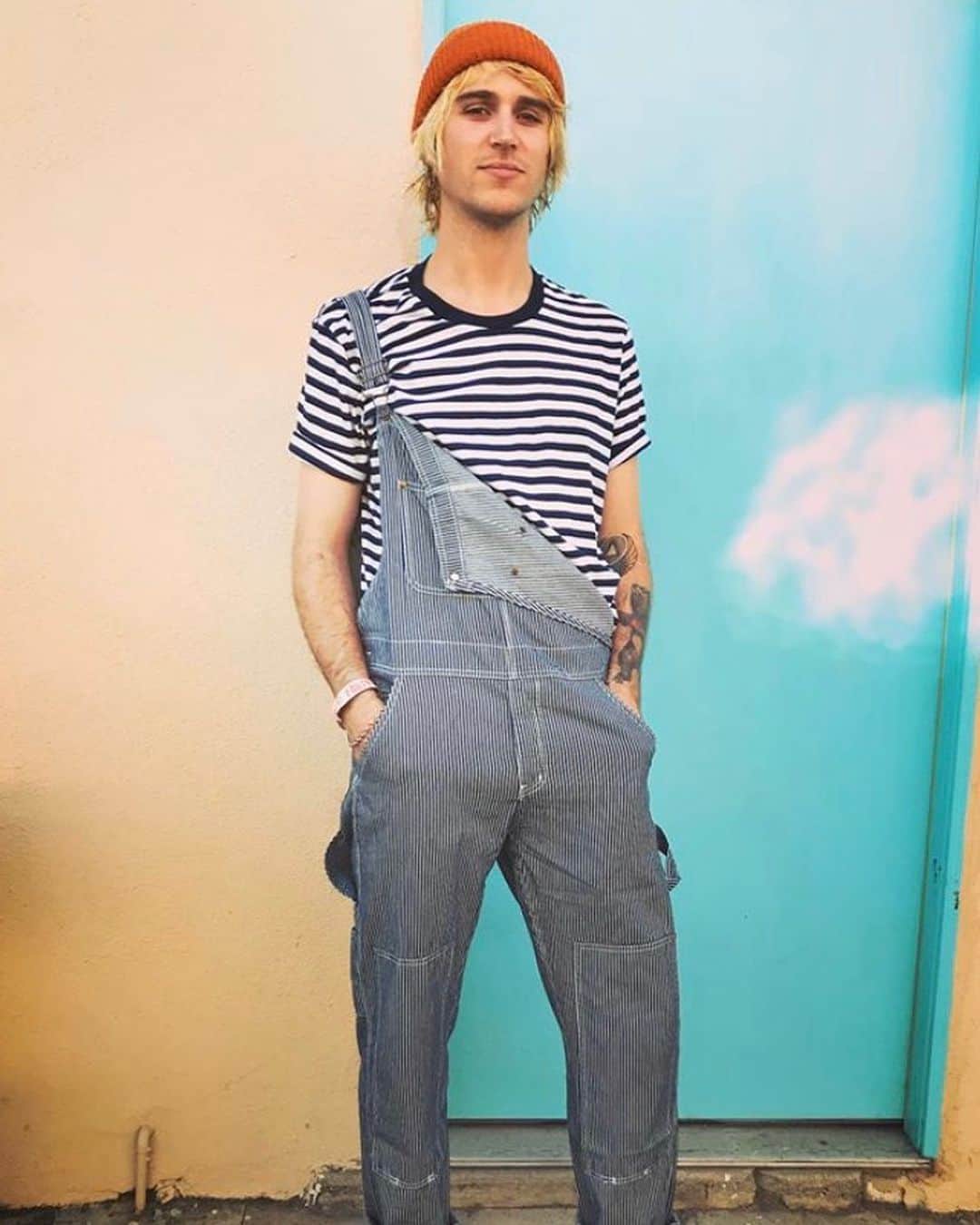 オルタモントさんのインスタグラム写真 - (オルタモントInstagram)「How‘d you wear the ‘Painter Overall’? ☝️ @snypercornwallis or ✌️@tmrc__ ? // #CFADC」10月22日 10時15分 - altamont