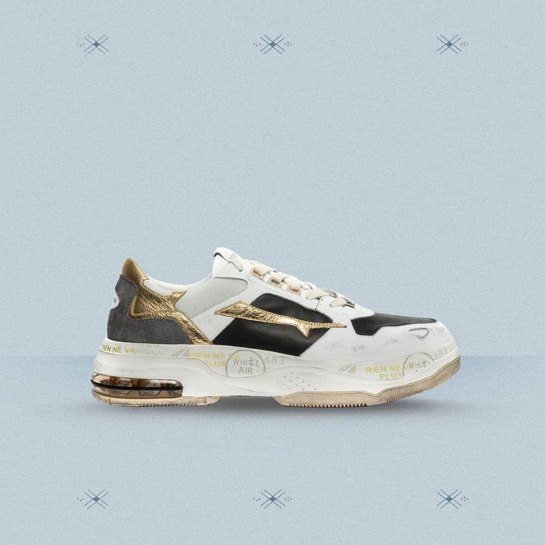 のインスタグラム：「Our golden Drake. #premiata #fallwinter2019 #northwards」