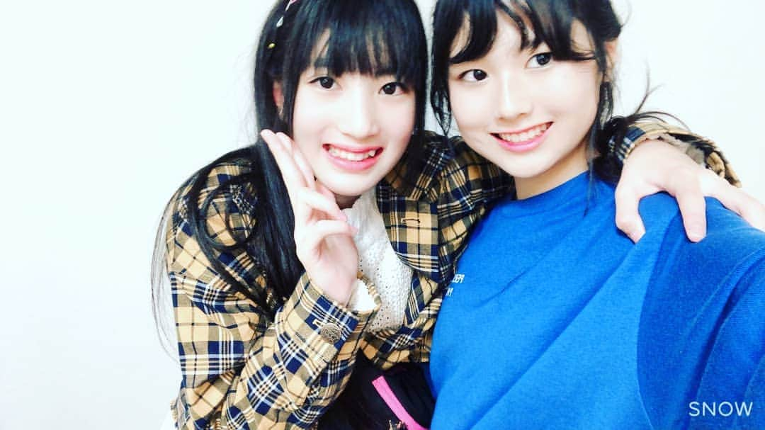 岩脇瑠菜（るなっち）さんのインスタグラム写真 - (岩脇瑠菜（るなっち）Instagram)「シブサンフレッシュライブありがとうございました❣️🎶 りなっぺに写真貰いました😆 めっちゃ楽しかったです🌈🌠😊 楽屋でもみんな仲良しです🐾  #シブサン #イエロークラス #shibu3projec #プラチナムプロダクション #仲良し #初パフォーマンス」10月22日 21時33分 - la_luna_photo