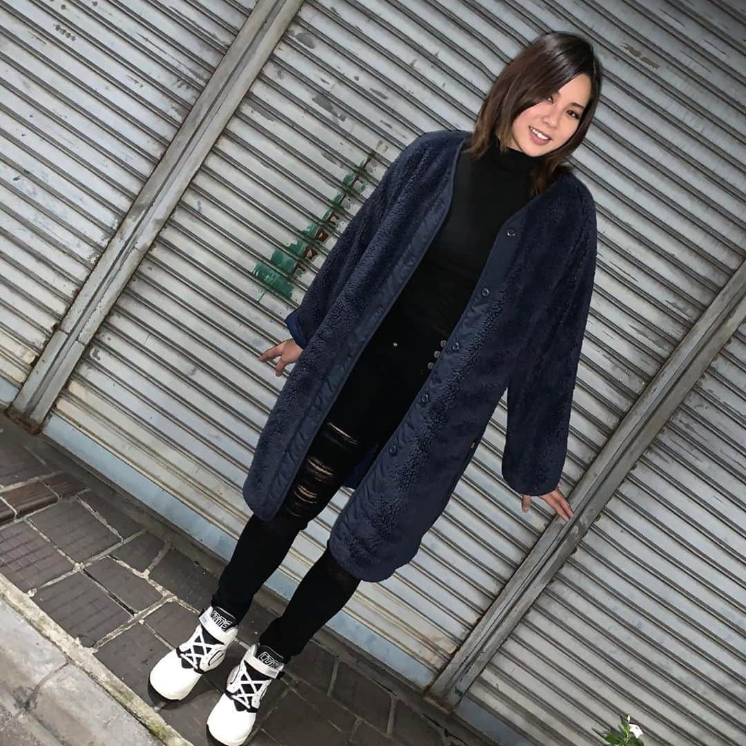 のインスタグラム：「今私が羽織ってるブランドのアイテムが！  公式のアカウントをフォローすると、 抽選でもらえるキャンペーン中なり！！！❤️ チェックしてみてねっ💐💐 @alpha_industries_japan #alphaindustries #alpha_industries_japan」